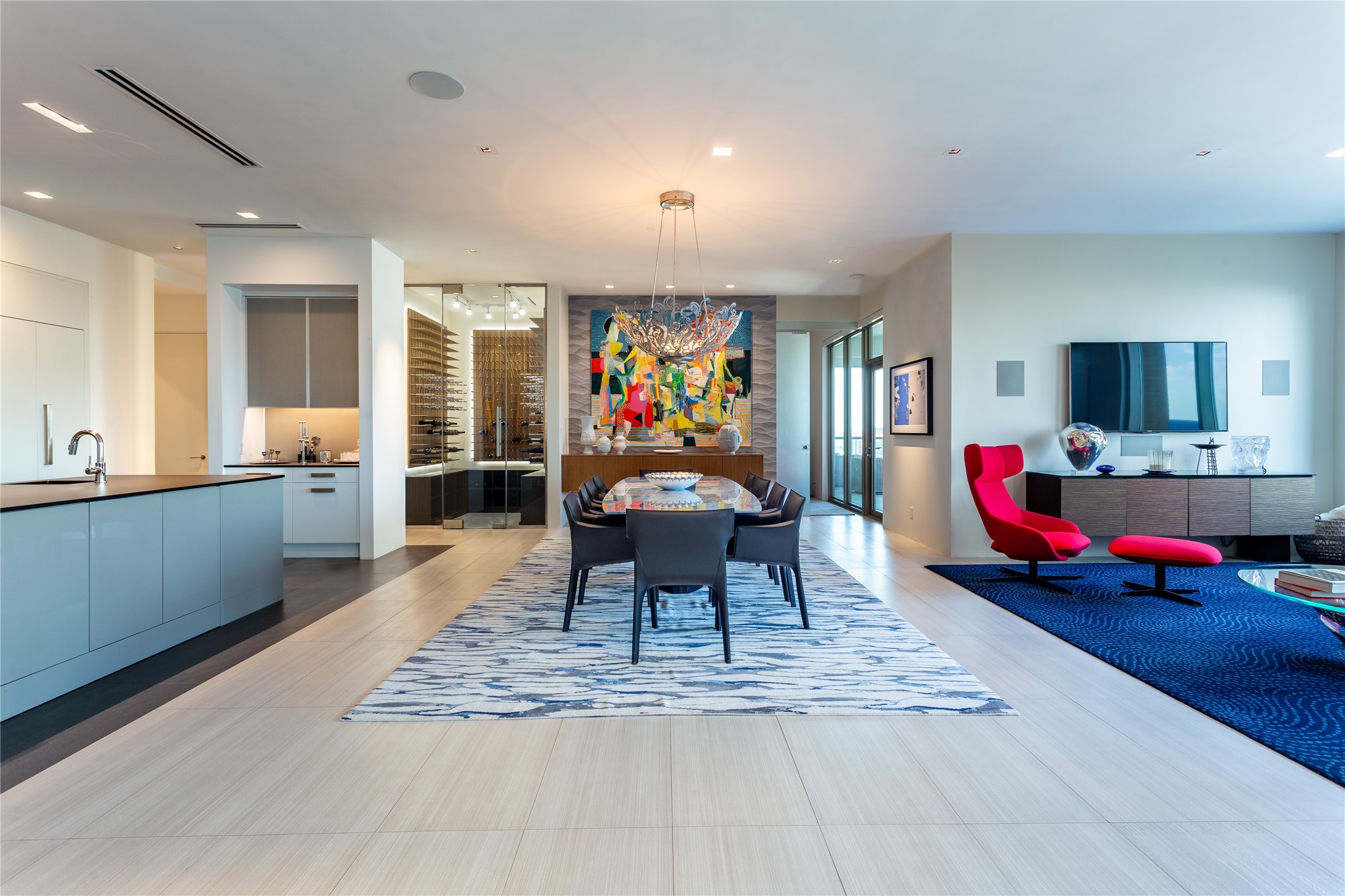 2300 WOLF Street 18A