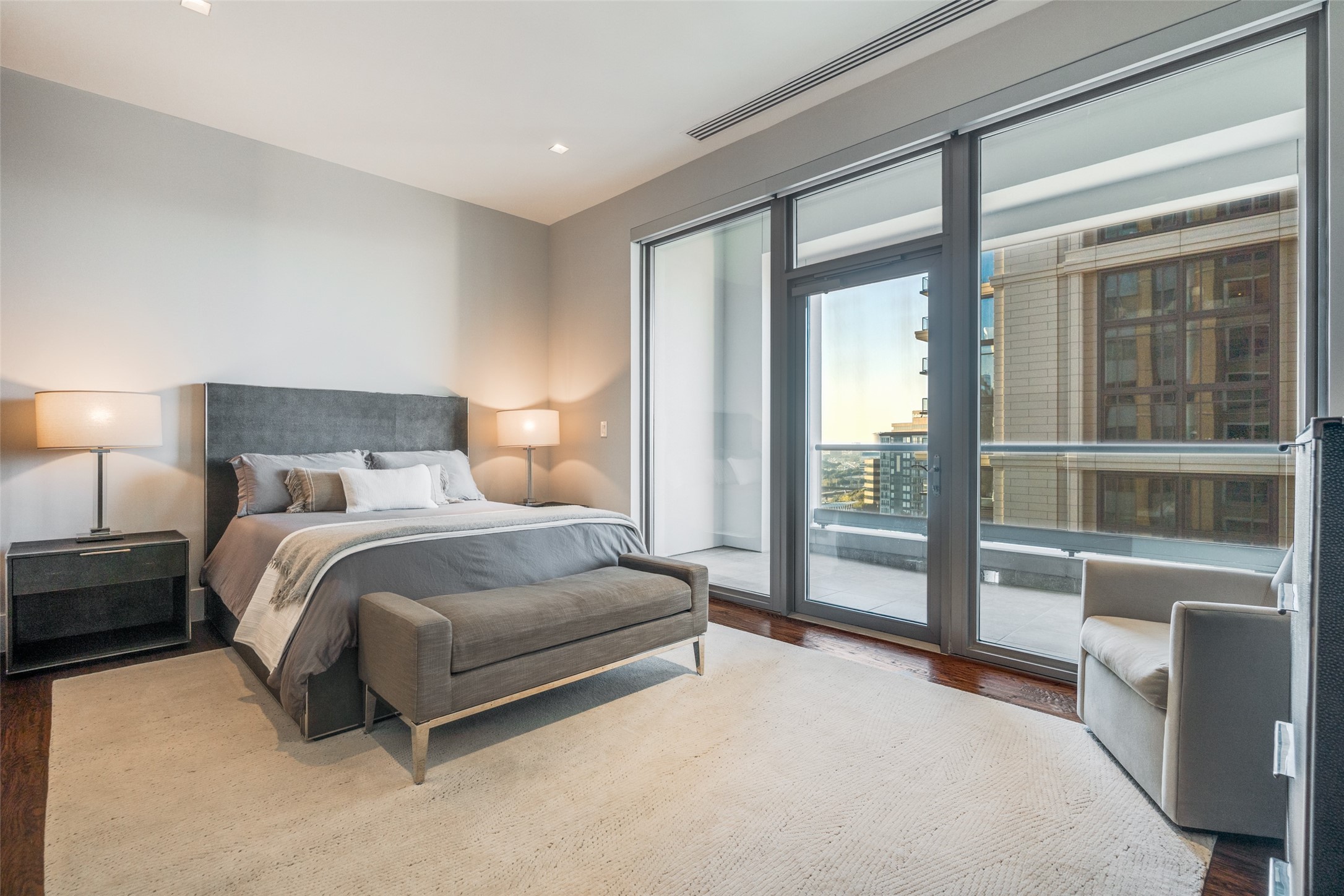 2300 Wolf Street 10-D