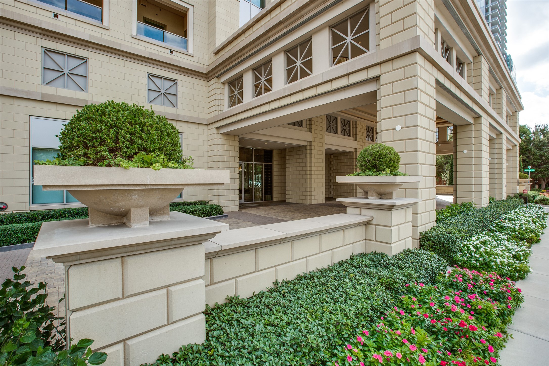 2300 Wolf Street 10-D