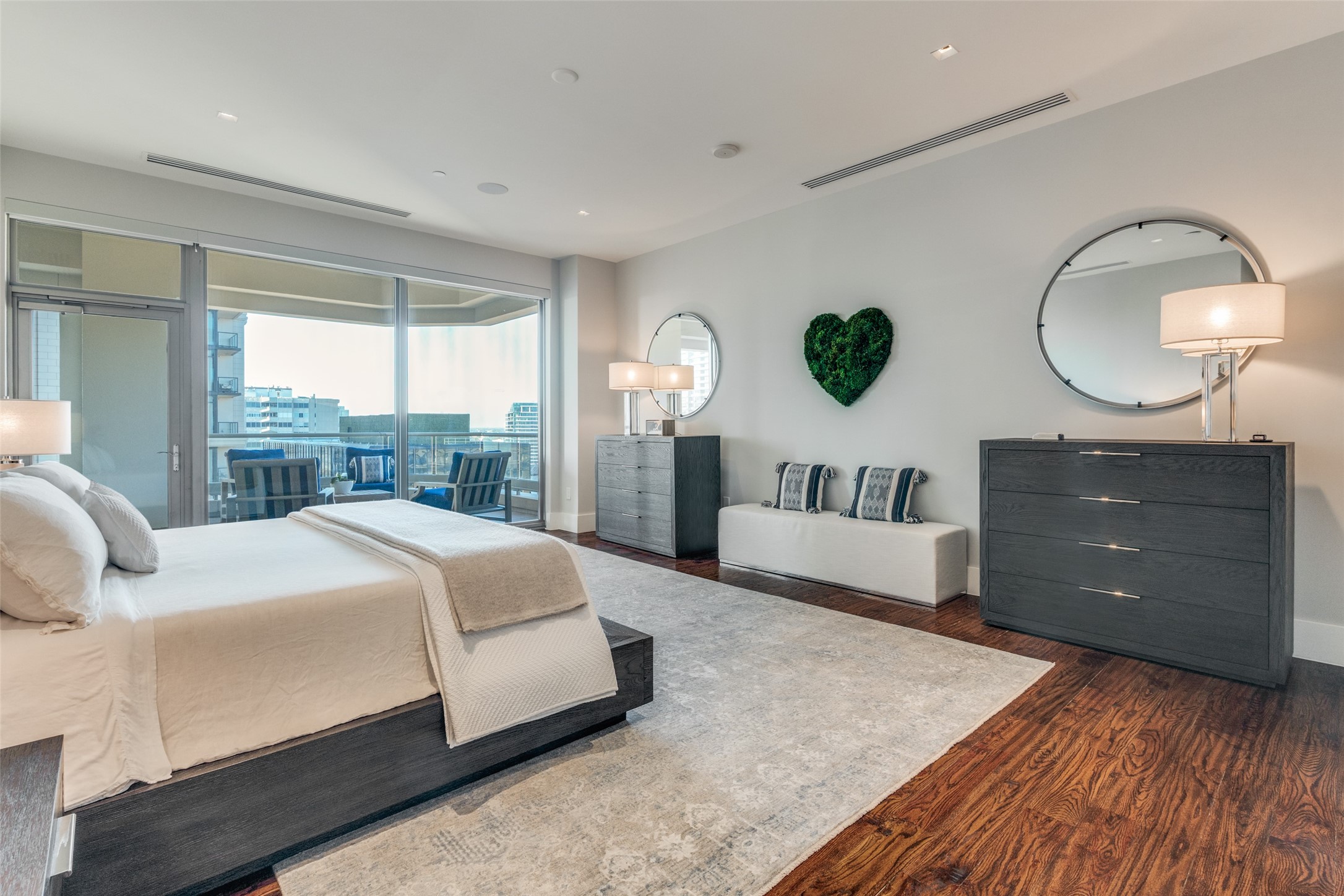 2300 Wolf Street 10-D