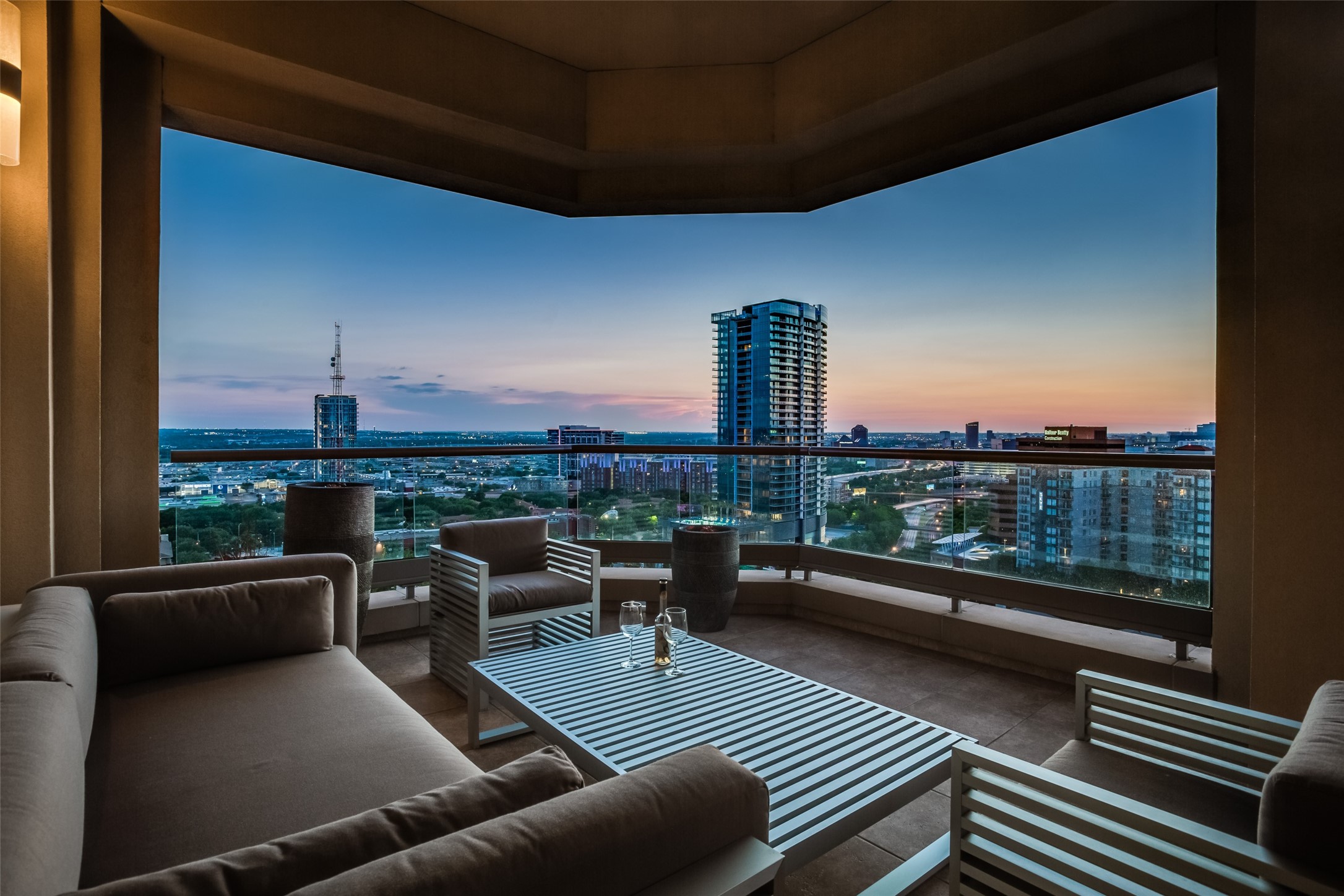 2300 WOLF Street 14C
