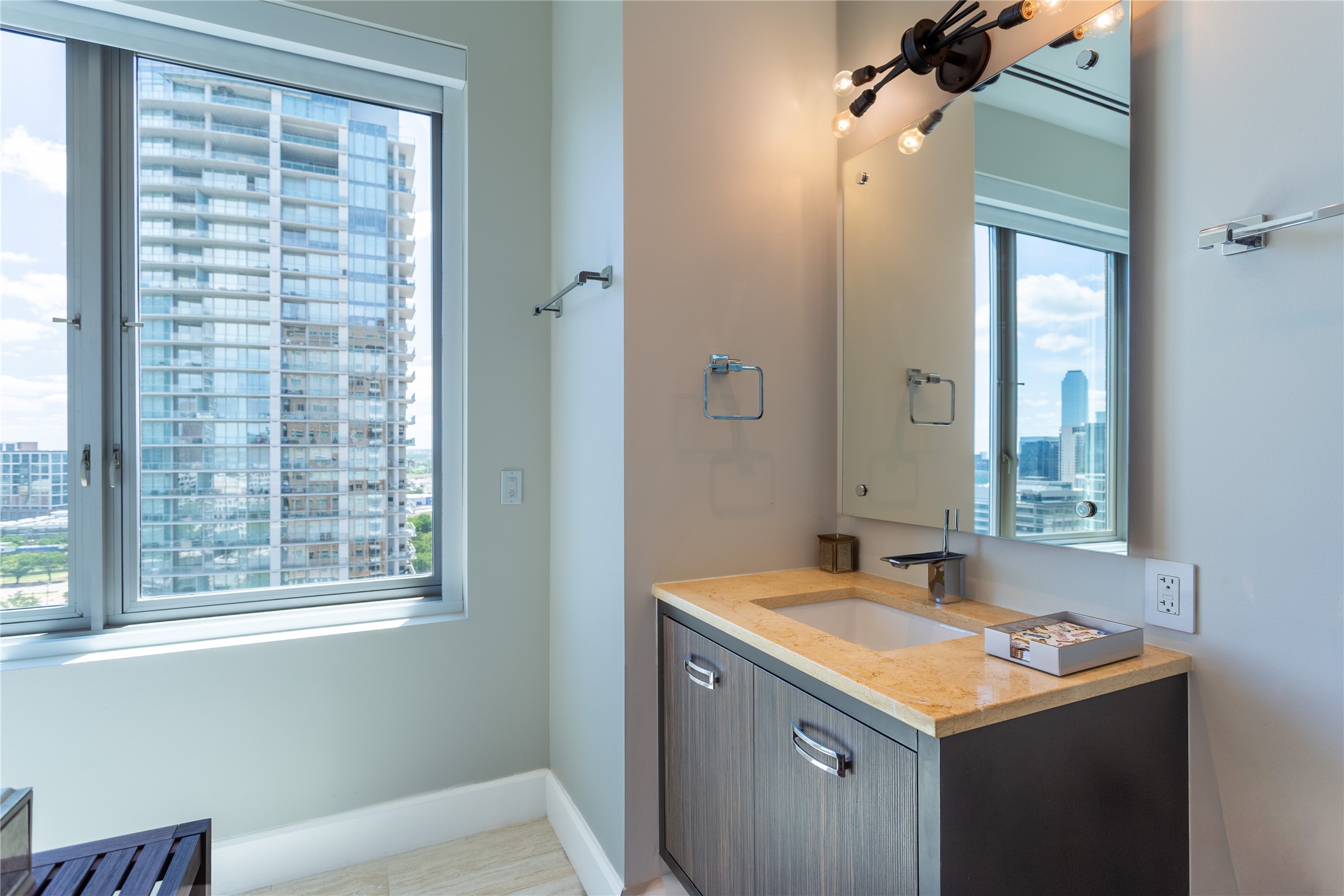 2300 WOLF Street 14C