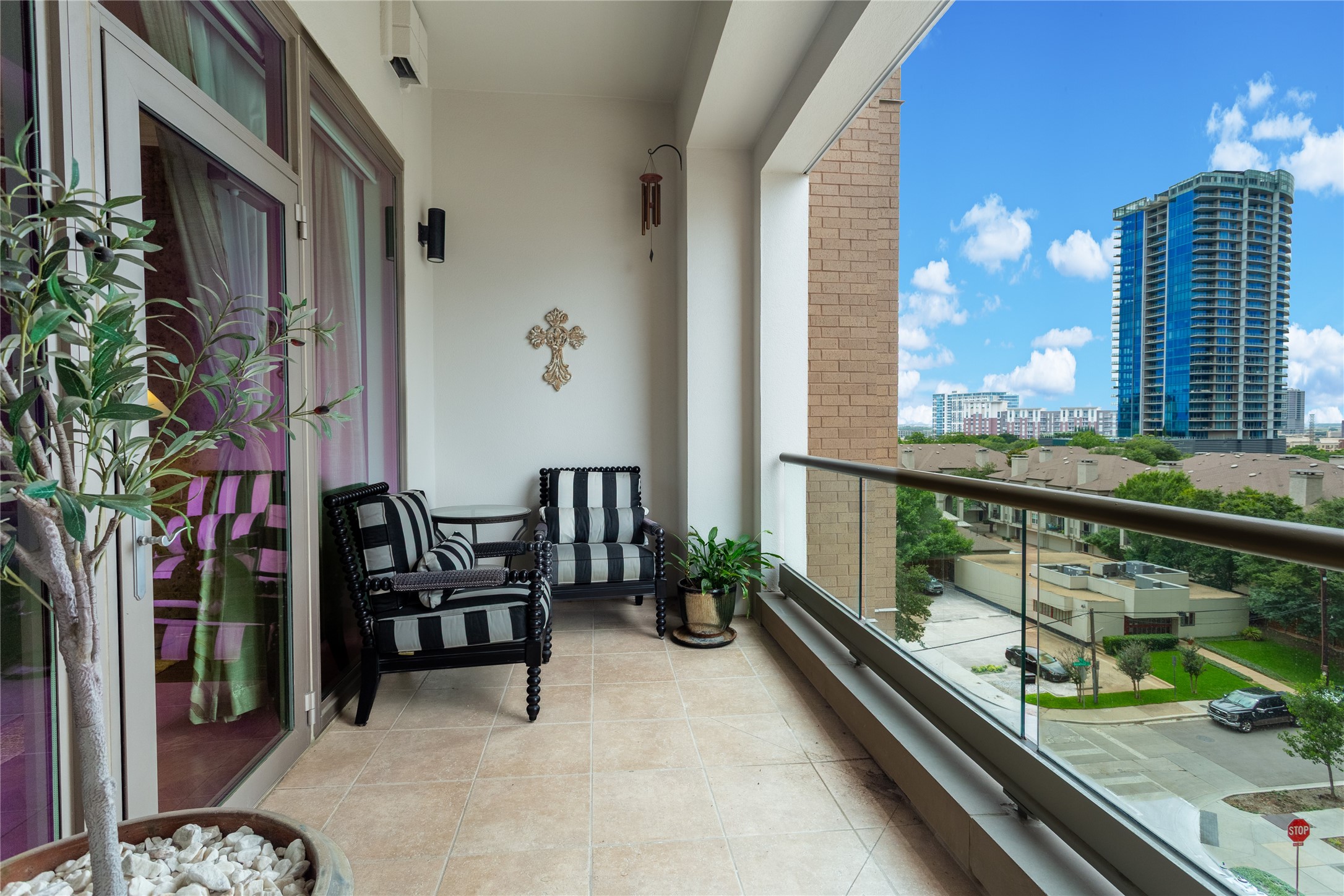 2300 WOLF Street 5D