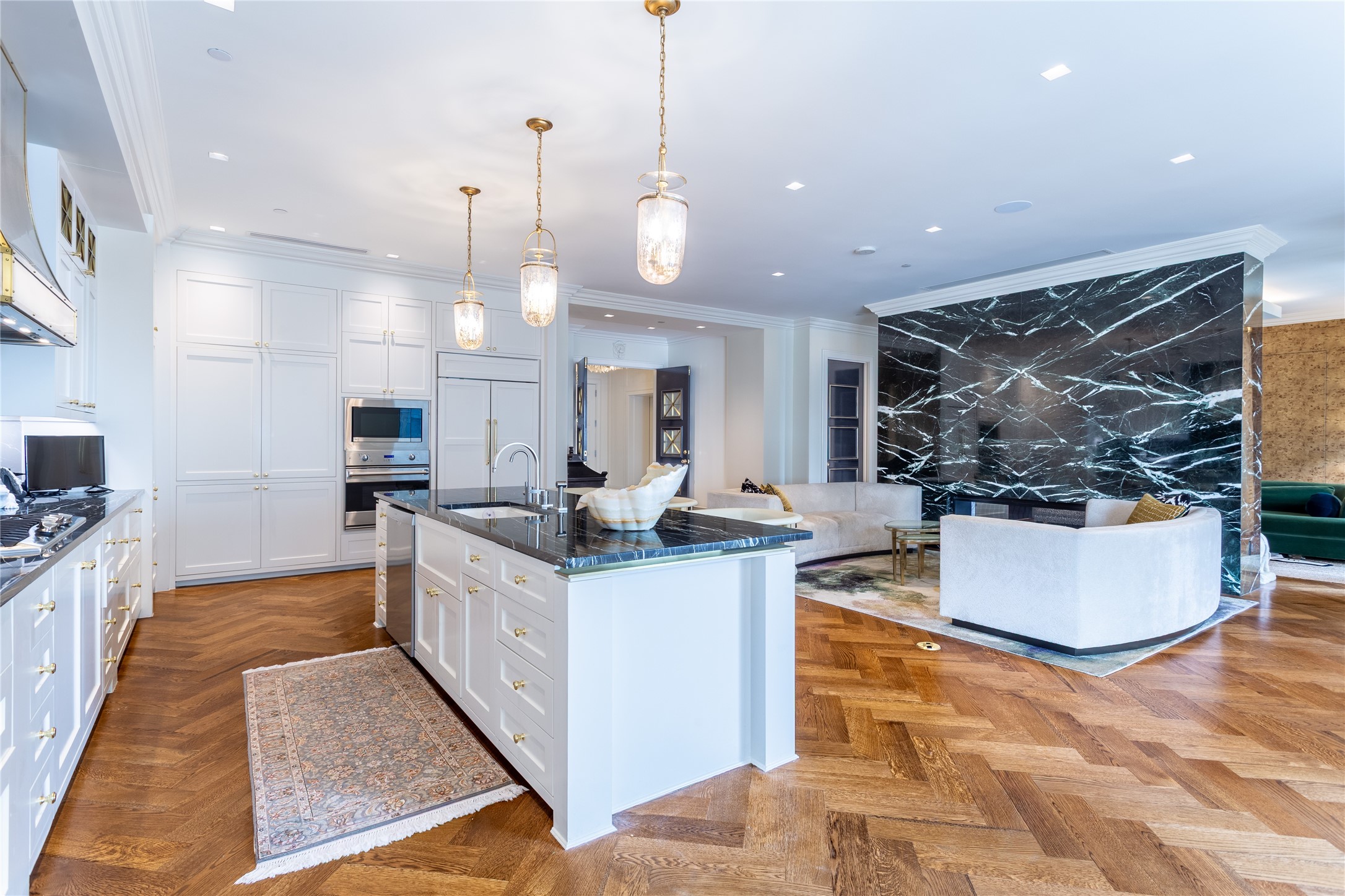 2300 WOLF Street 5D