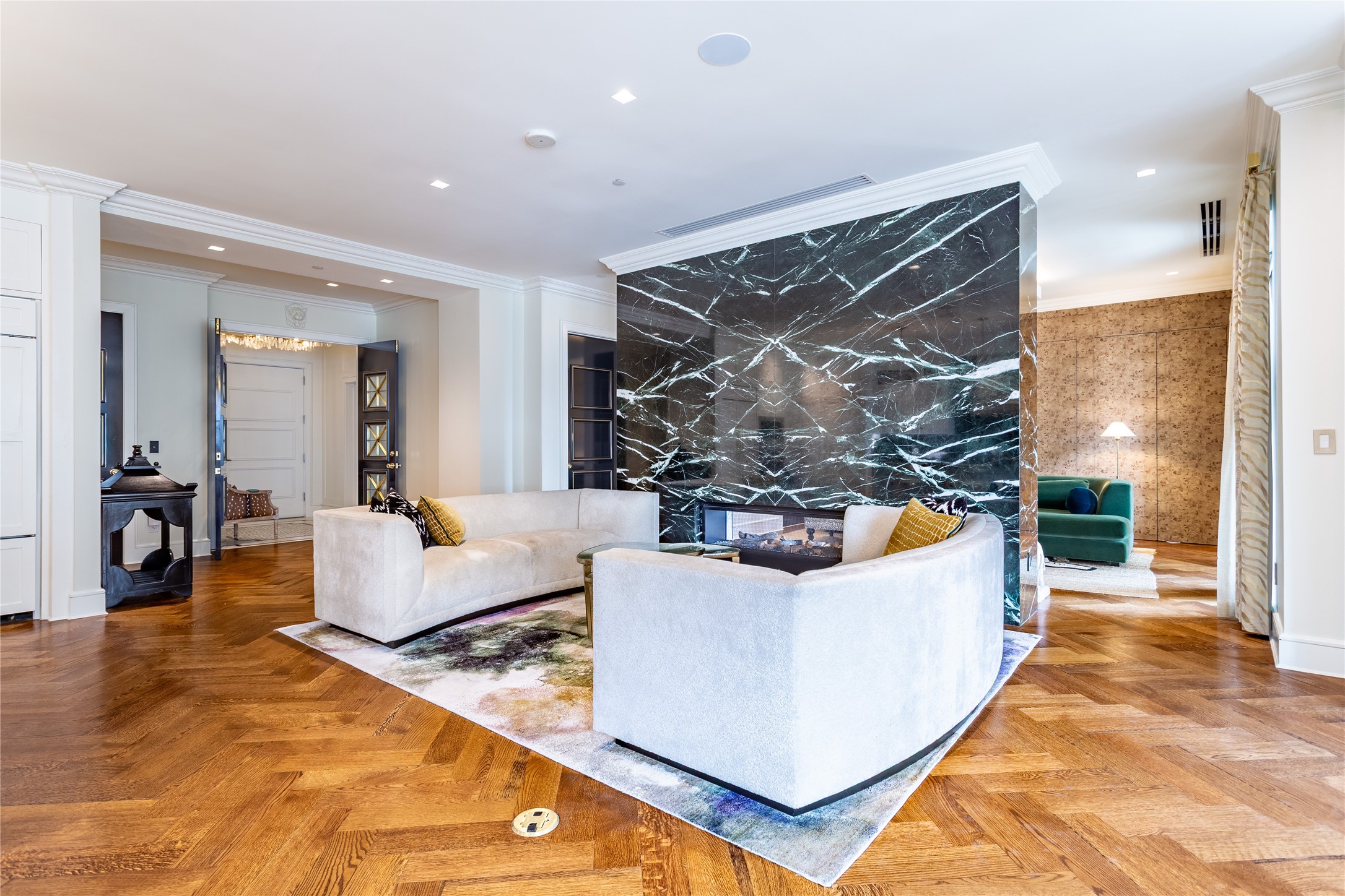 2300 WOLF Street 5D