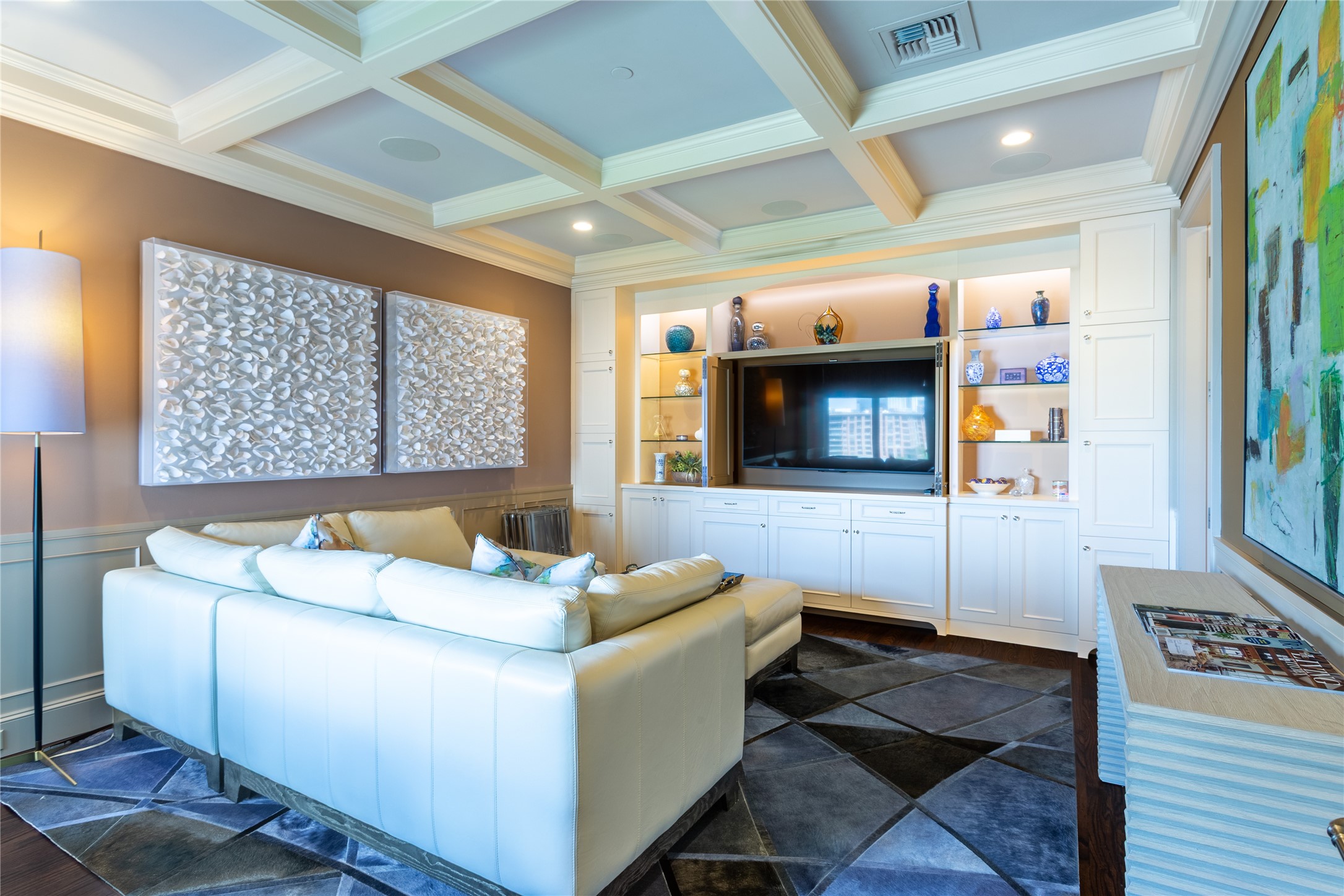 2525 N Pearl Street 1001