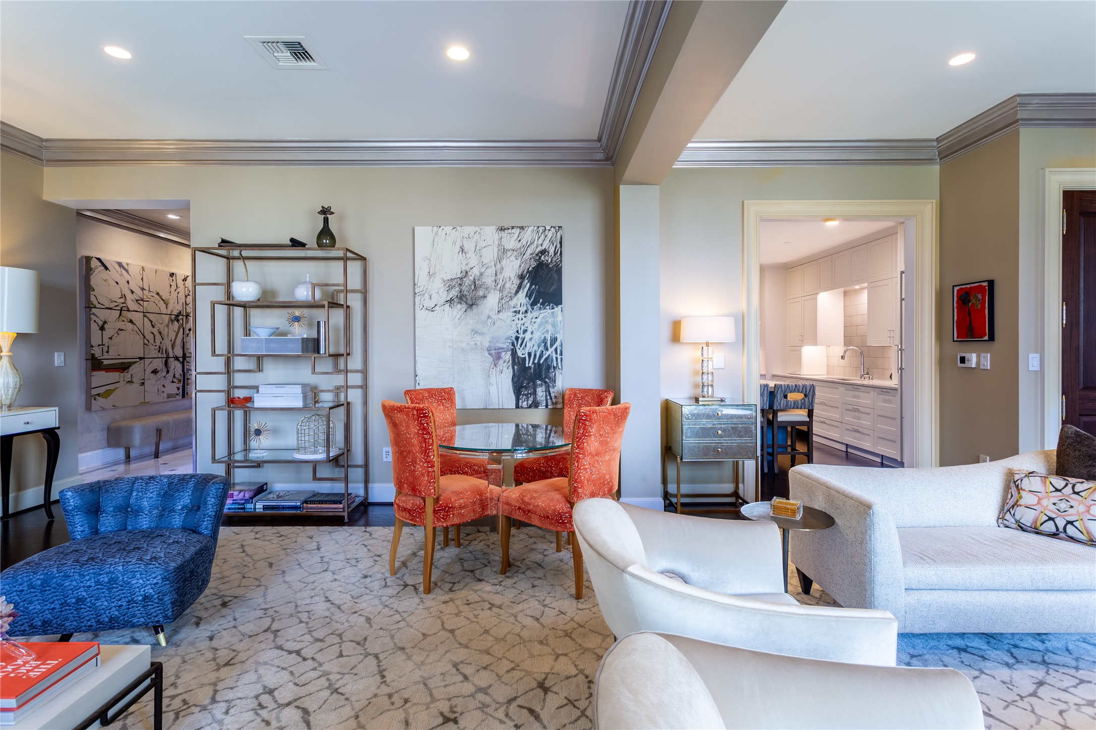 2525 N Pearl Street 1001