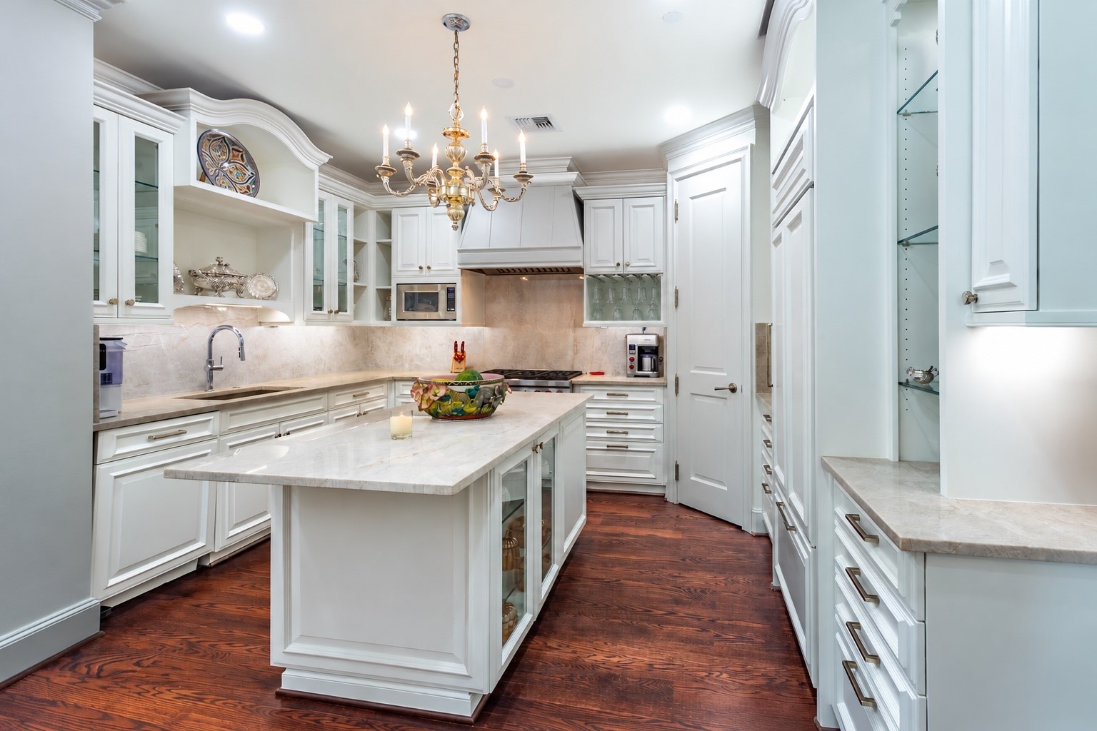2525 N PEARL Street 1004