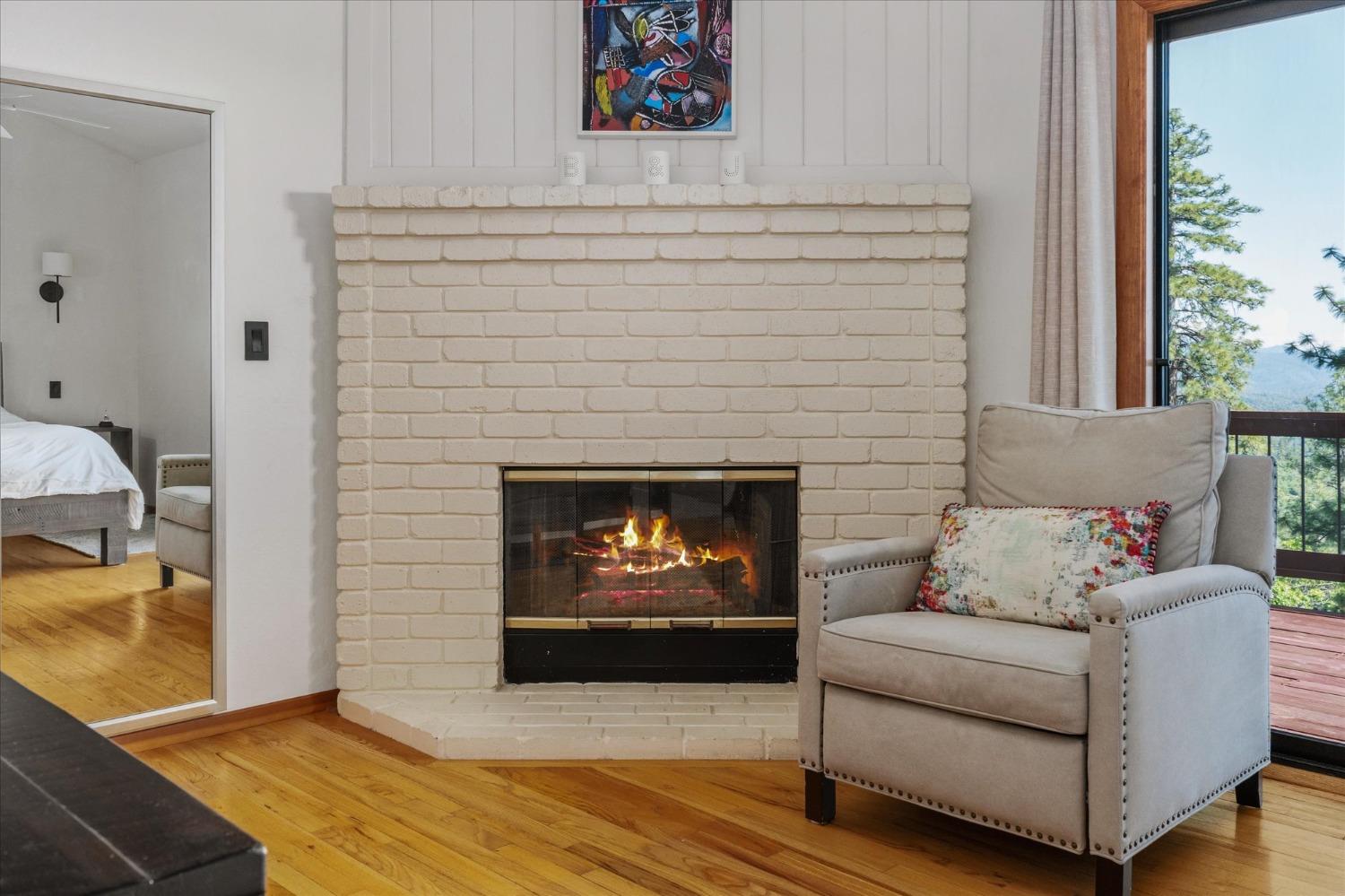 886 Laurel Lane