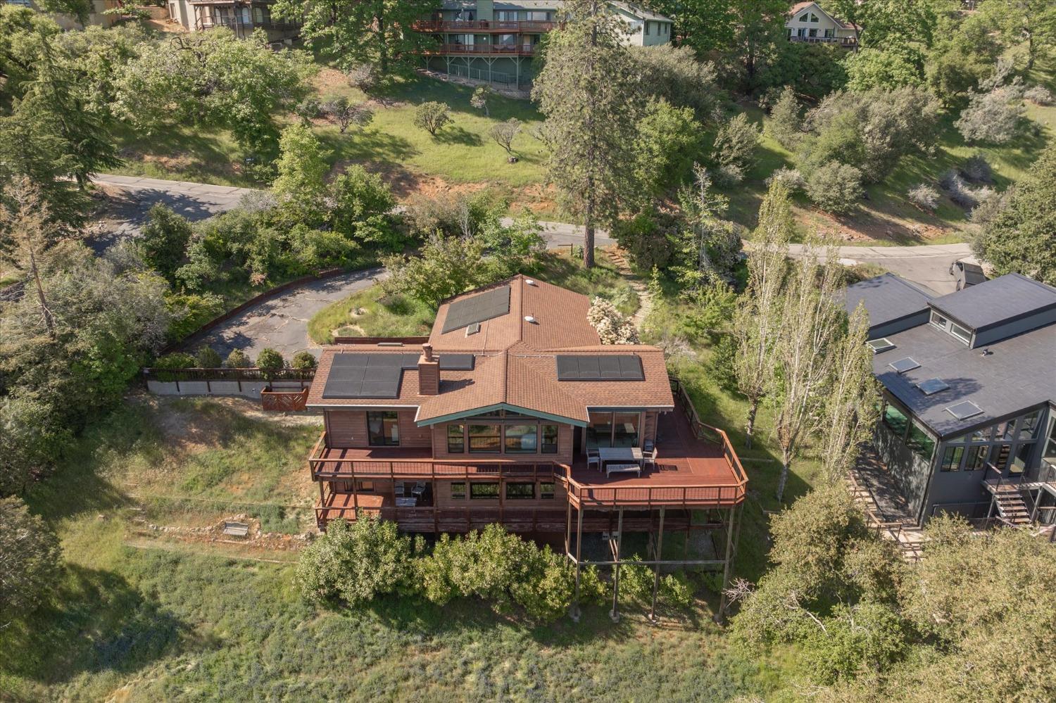 886 Laurel Lane