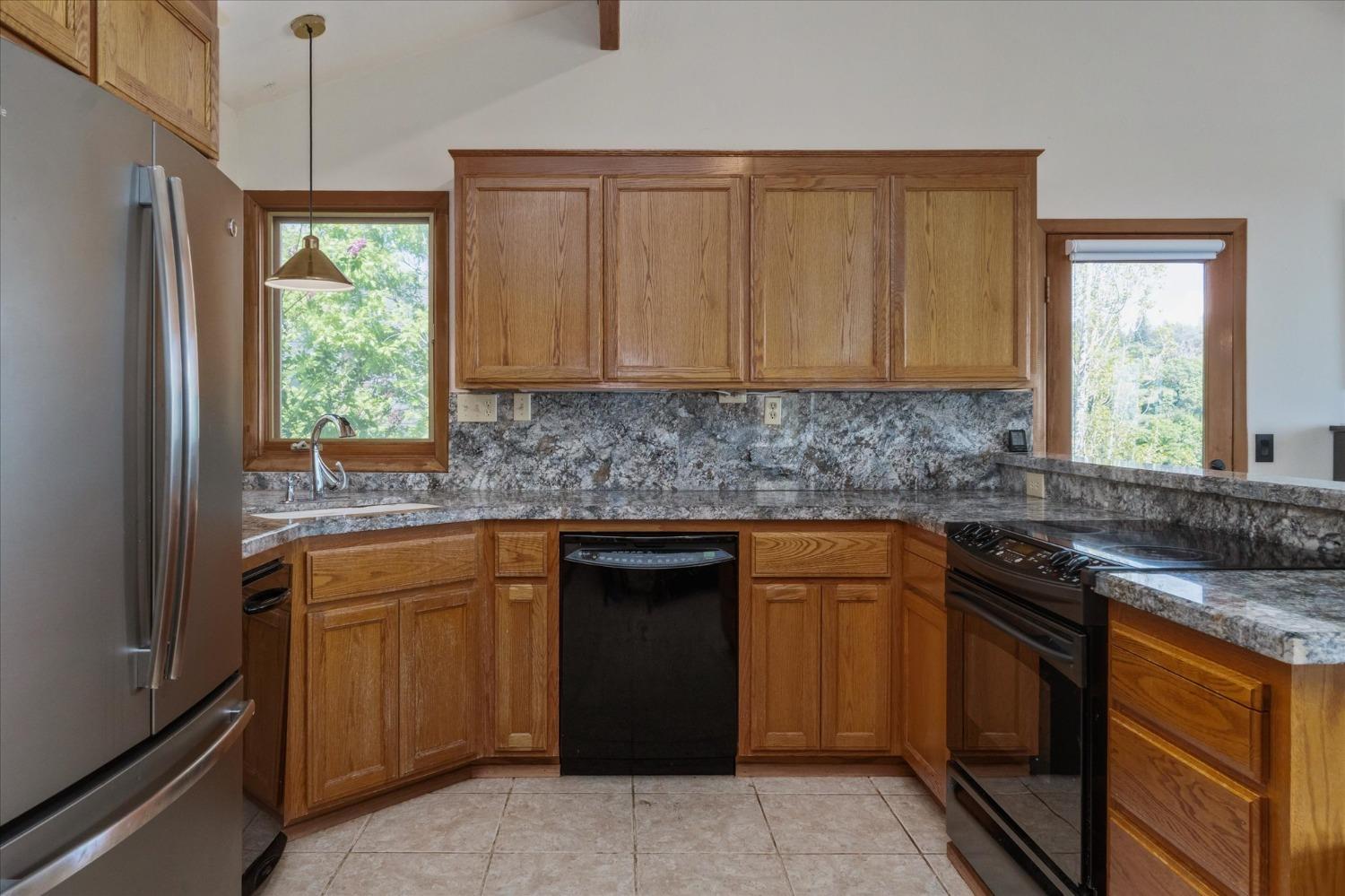 886 Laurel Lane