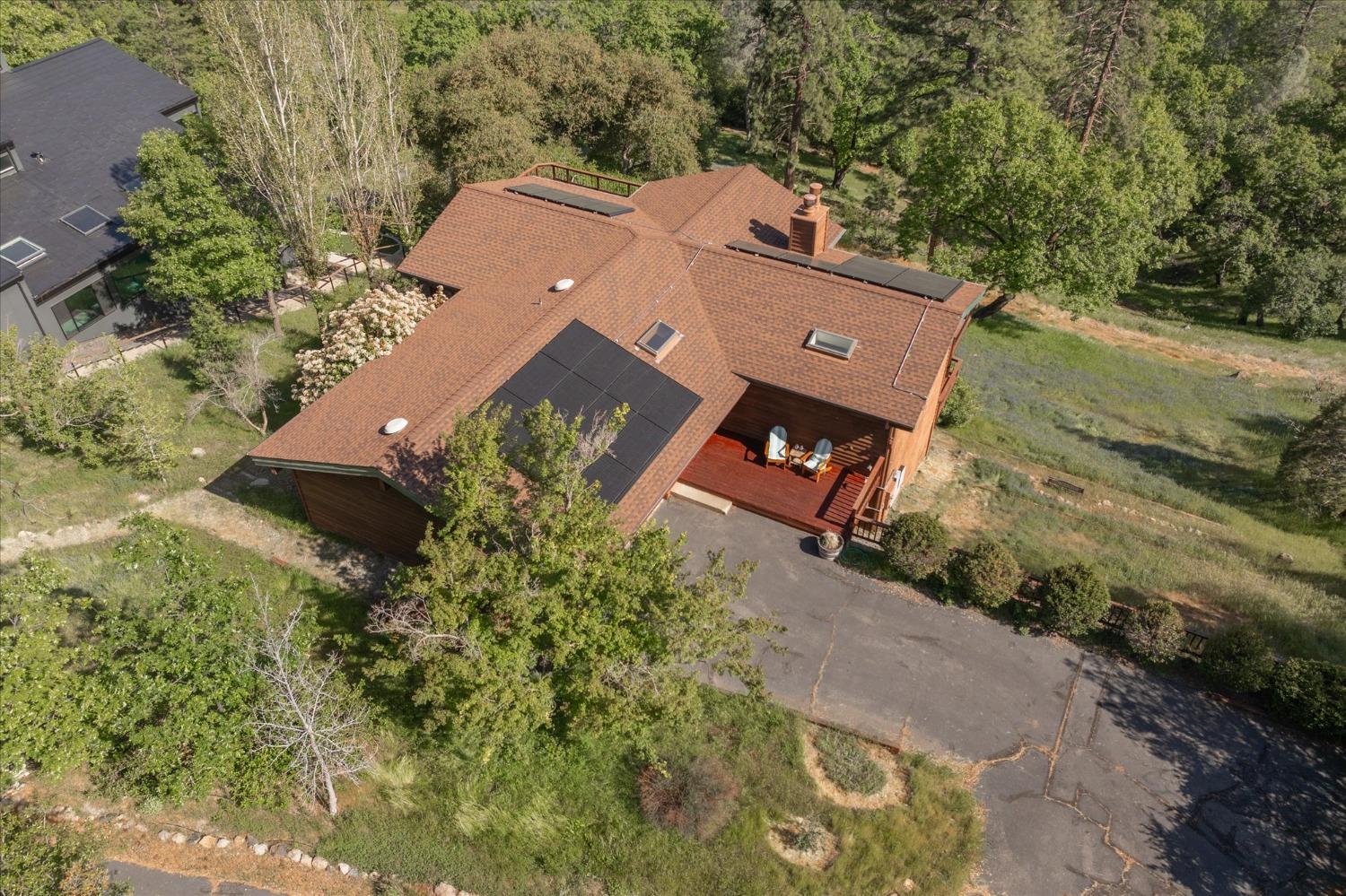 886 Laurel Lane
