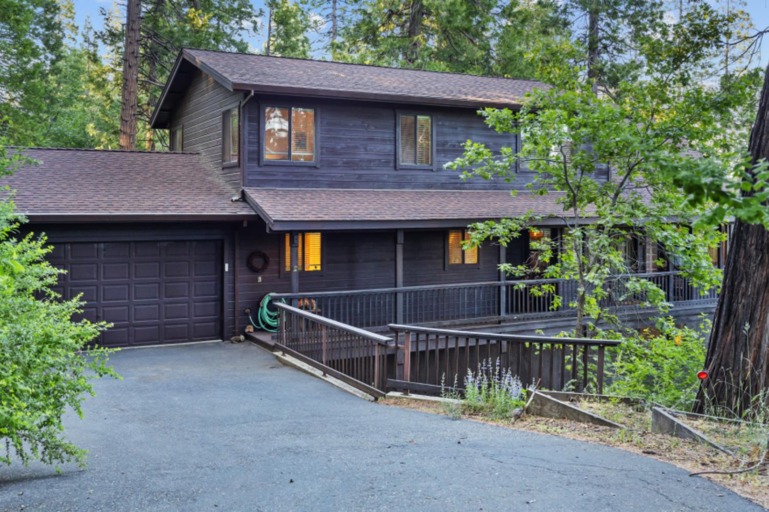 3163 Menominee Court