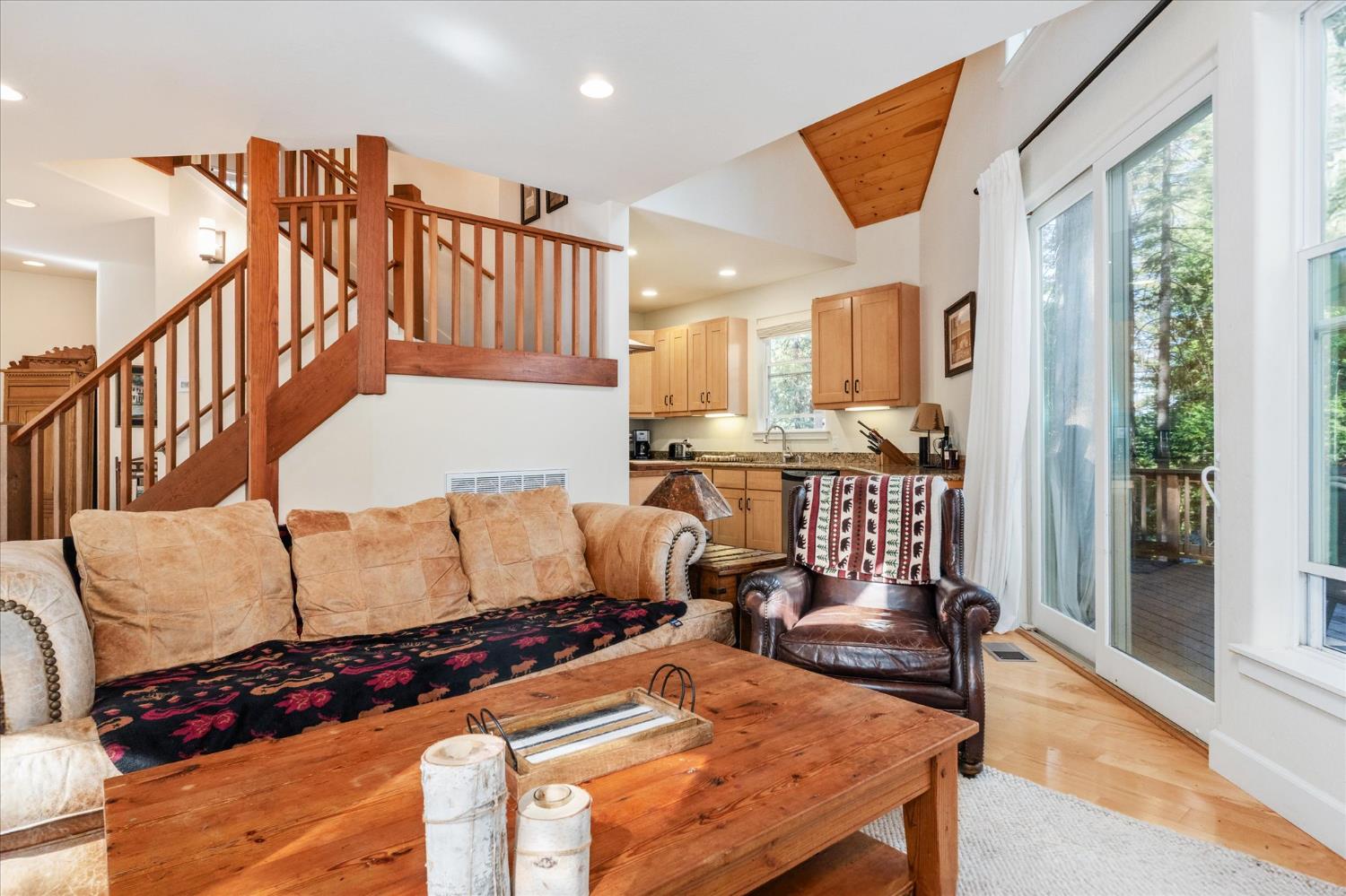1908 Seminole Way