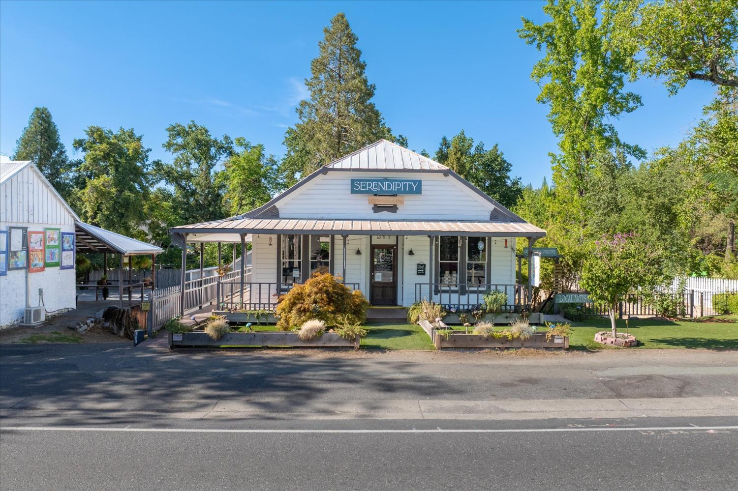 363 Main Street