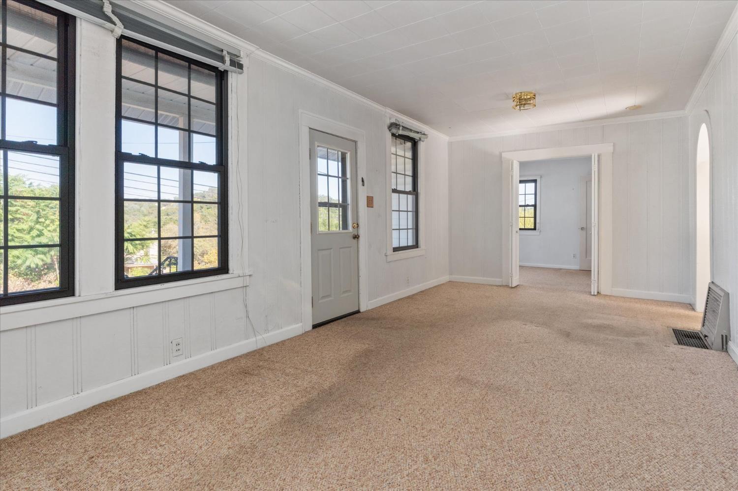 1575 South Main Street