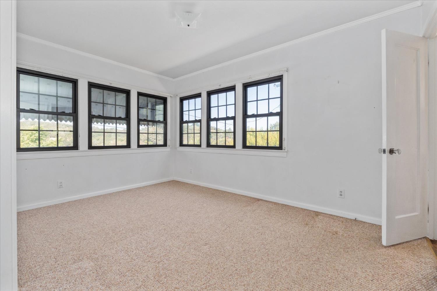 1575 South Main Street