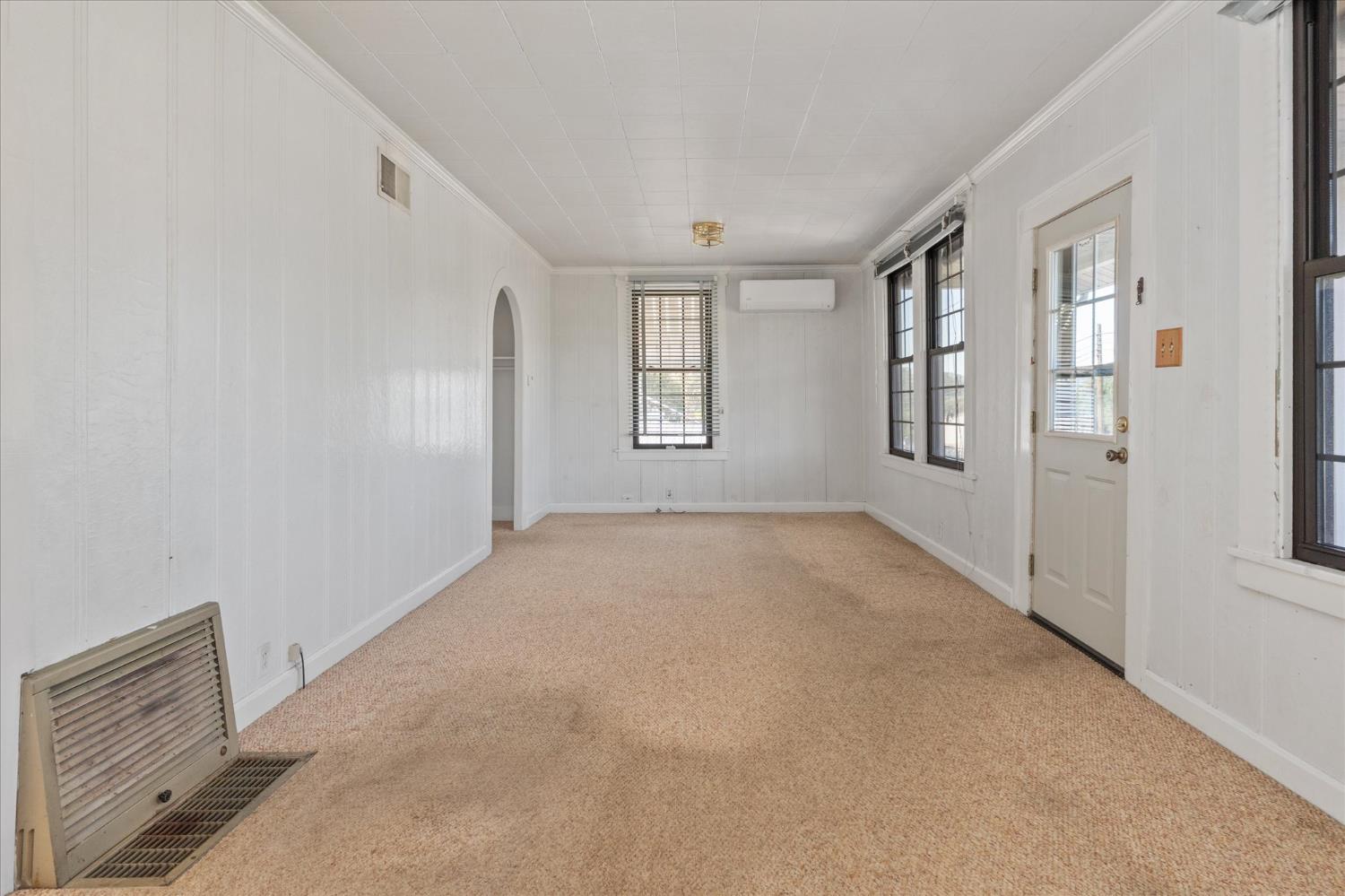 1575 South Main Street