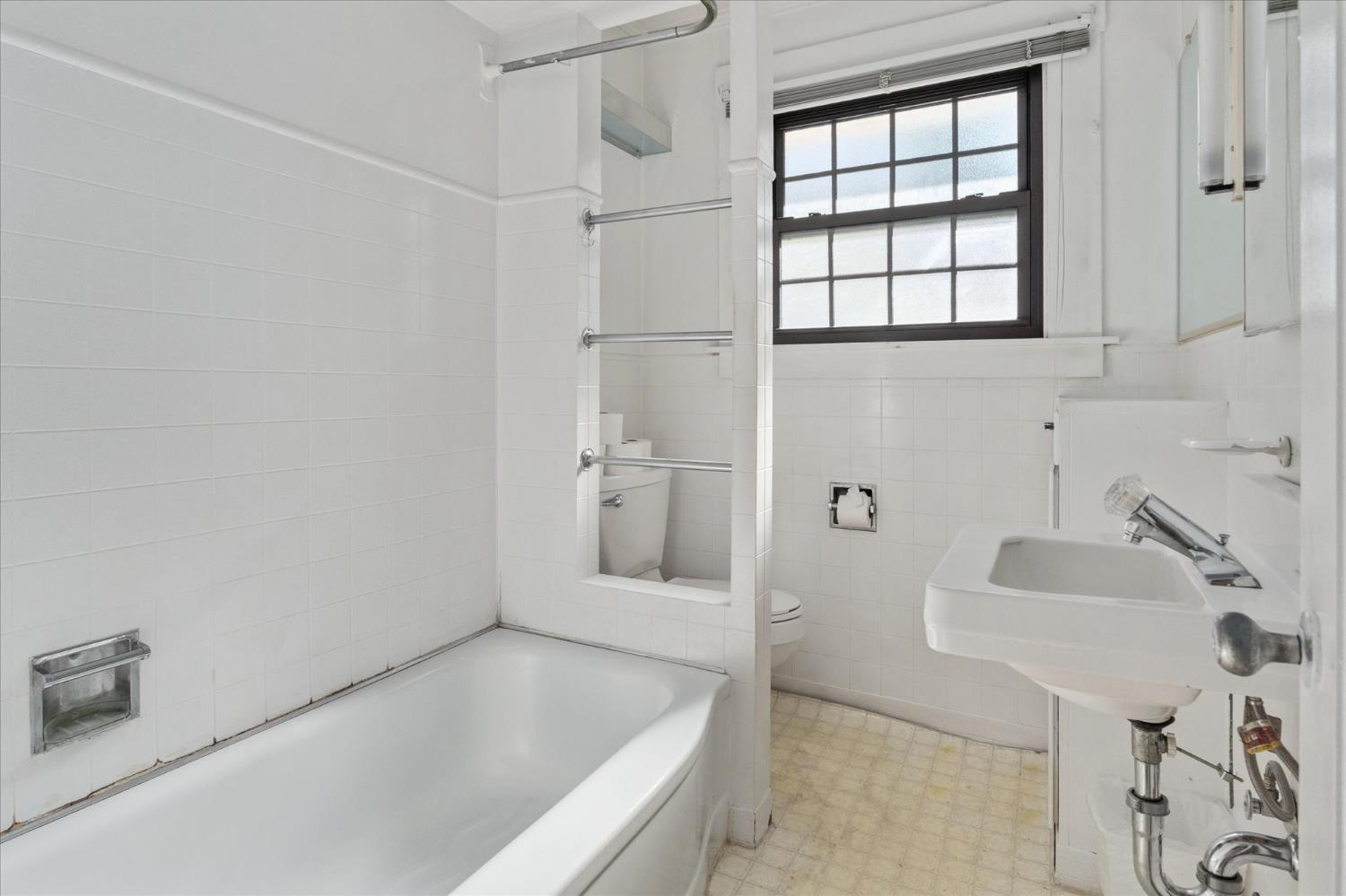 1575 South Main Street