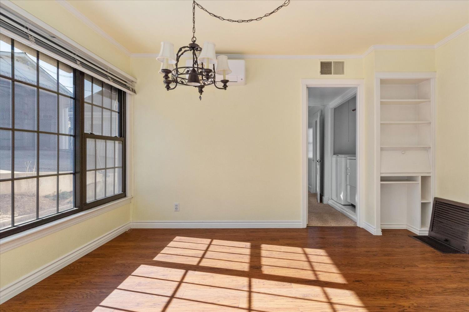 1575 South Main Street