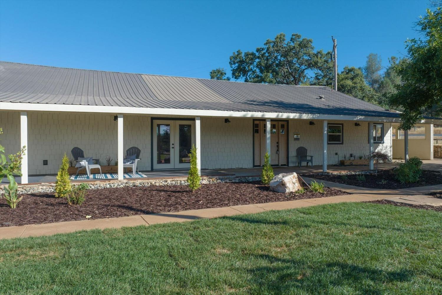 5572 Darby Lane