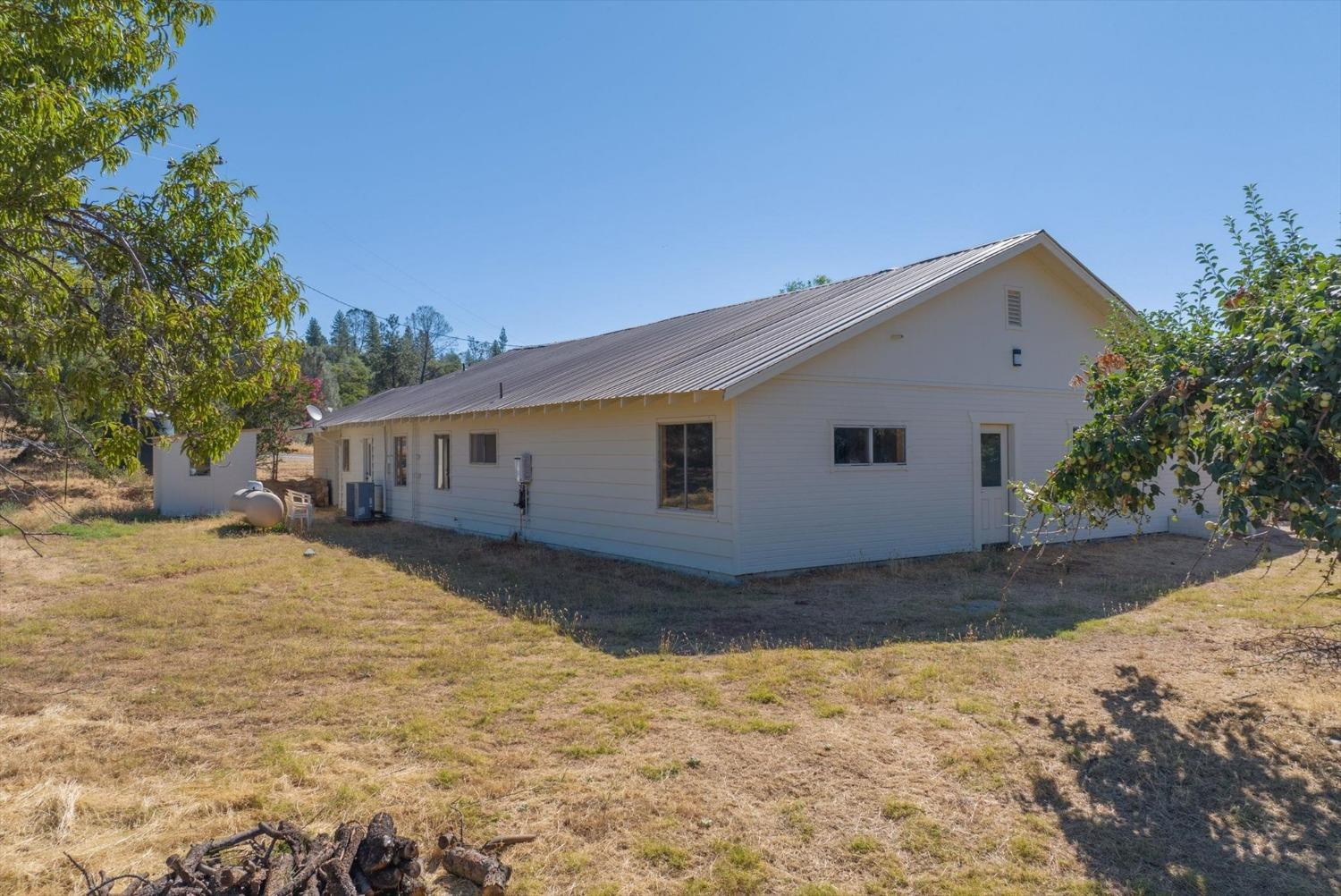 5572 Darby Lane