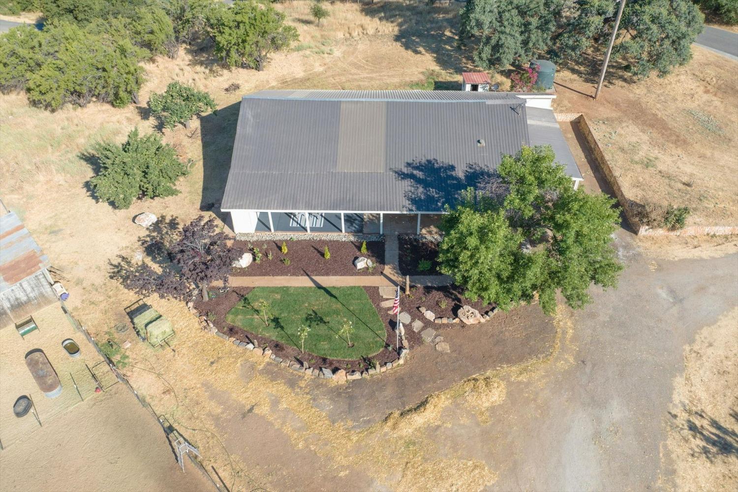 5572 Darby Lane