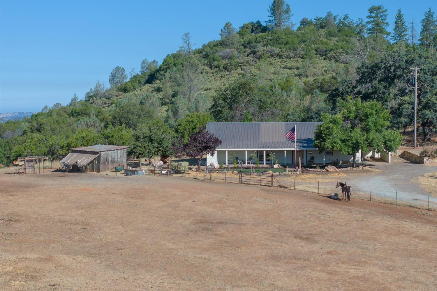 5572 Darby Lane