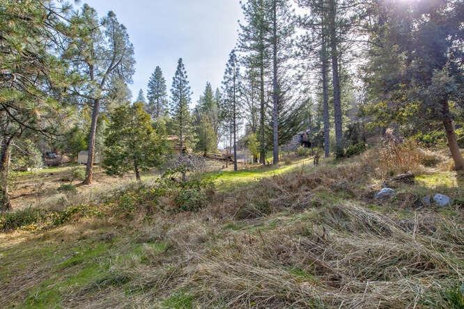 5633 Silver Saddle Drive
