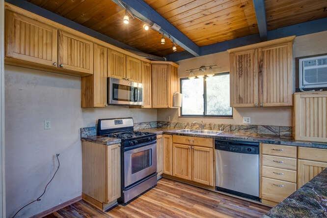 5633 Silver Saddle Drive
