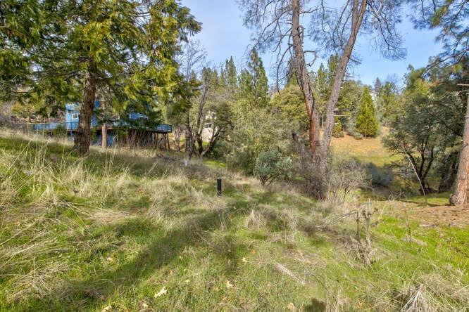 5633 Silver Saddle Drive