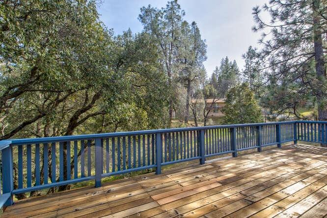 5633 Silver Saddle Drive