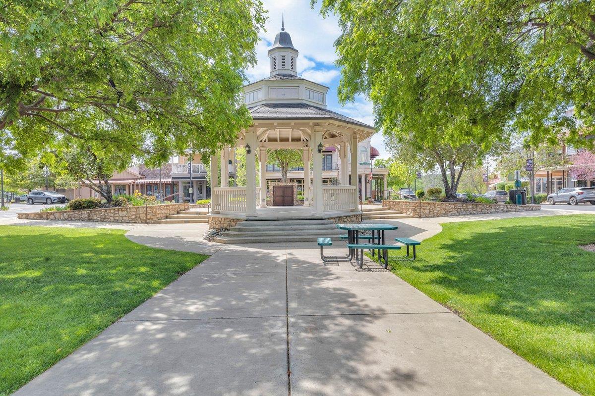 1499 Sawmill Road 594
