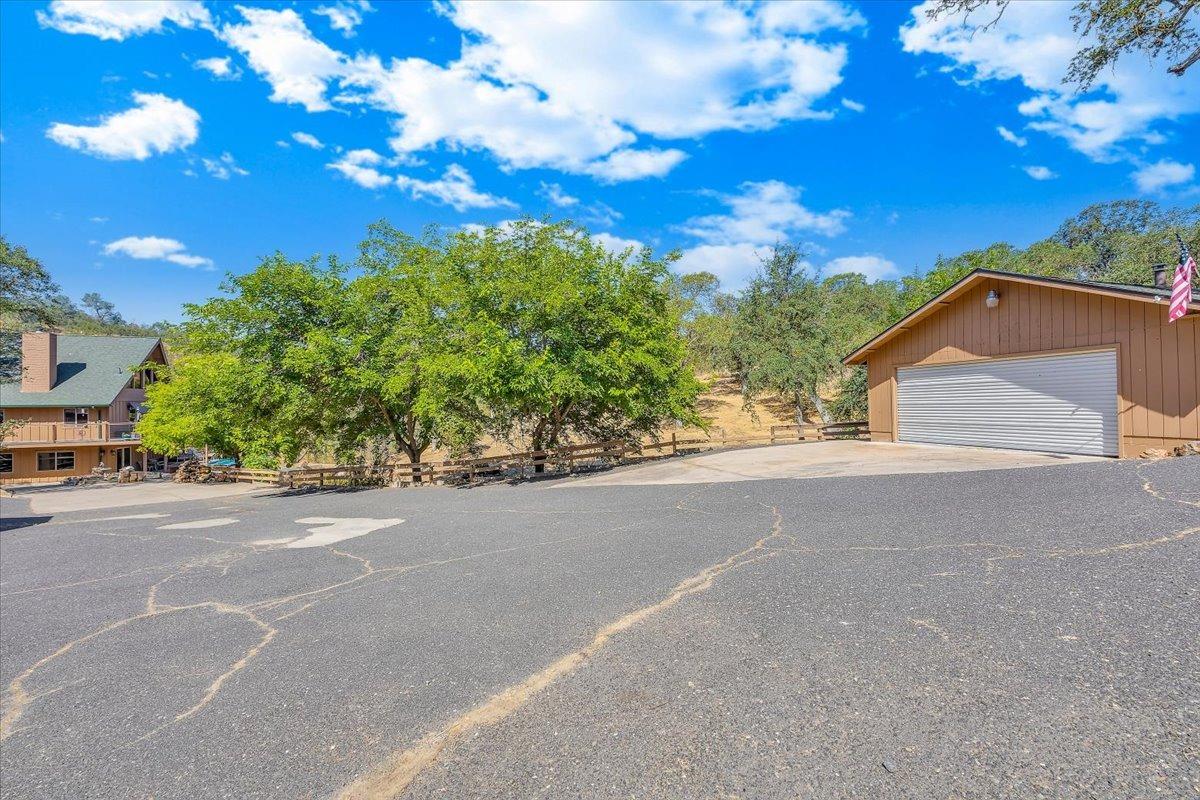 1499 Sawmill Road 594