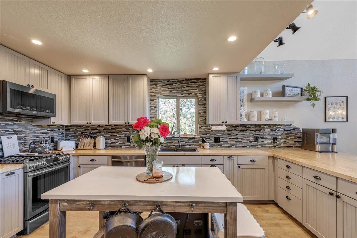 1499 Sawmill Road 594