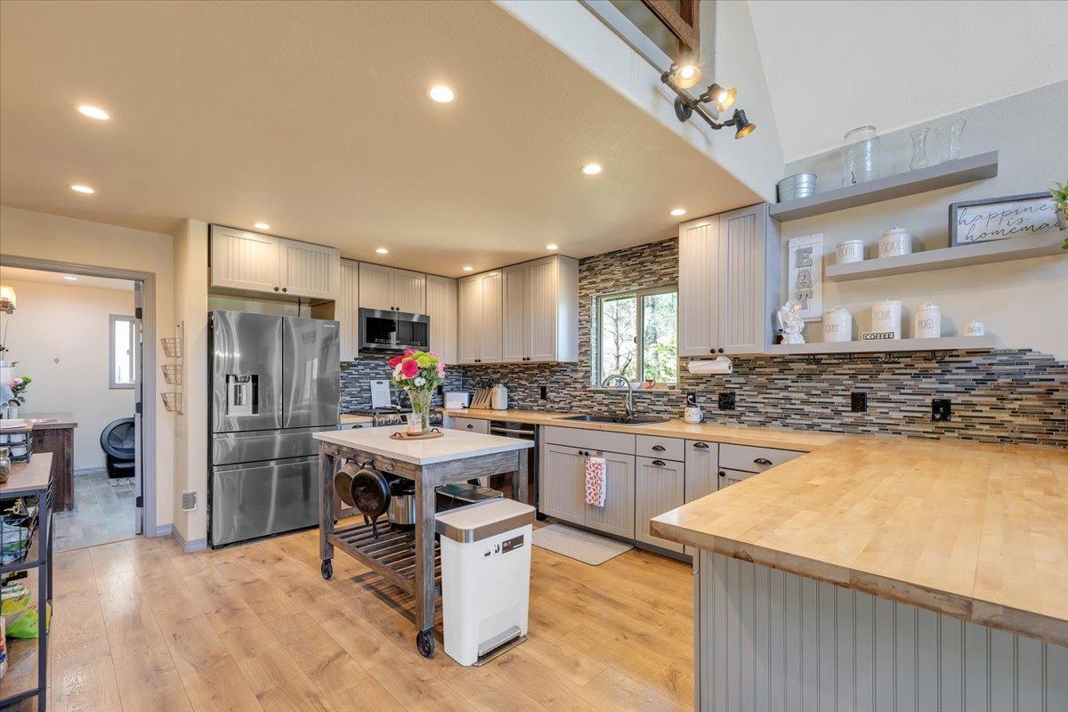 1499 Sawmill Road 594