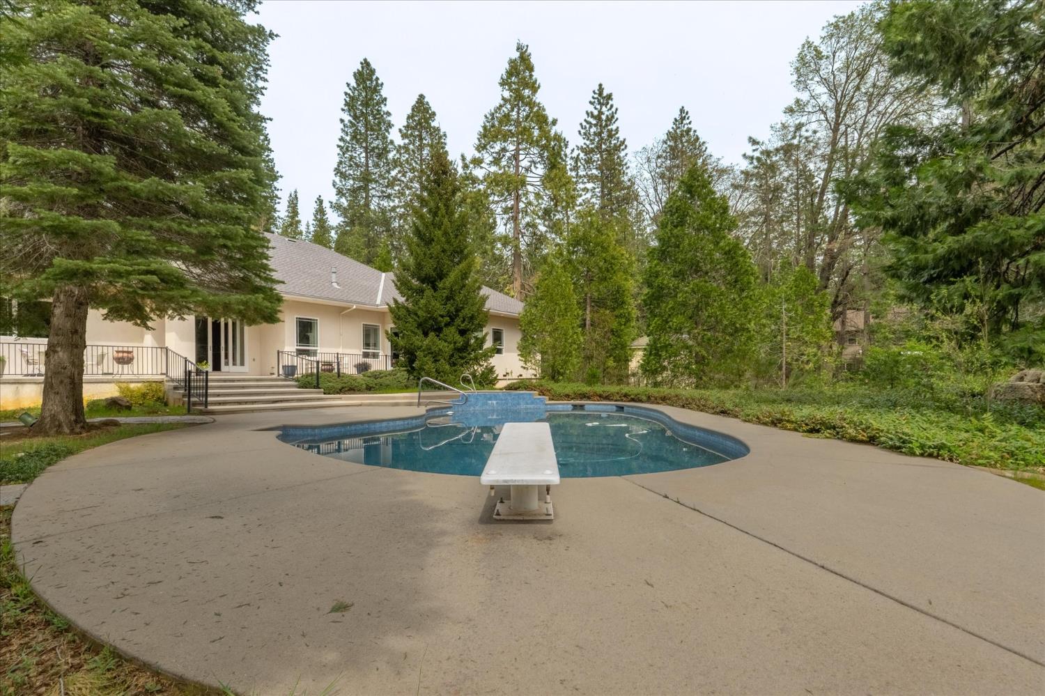 2705 Pine Drive