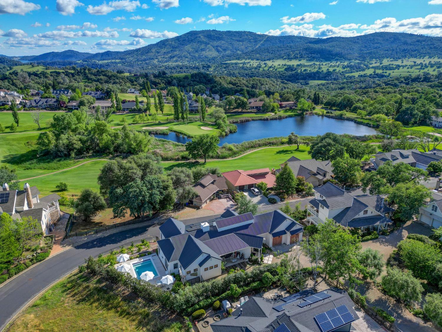 616 Selkirk Ranch