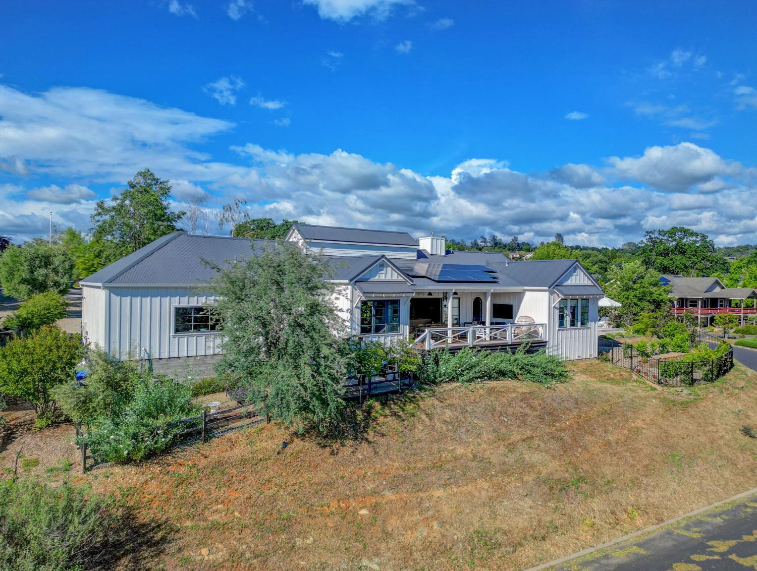 616 Selkirk Ranch