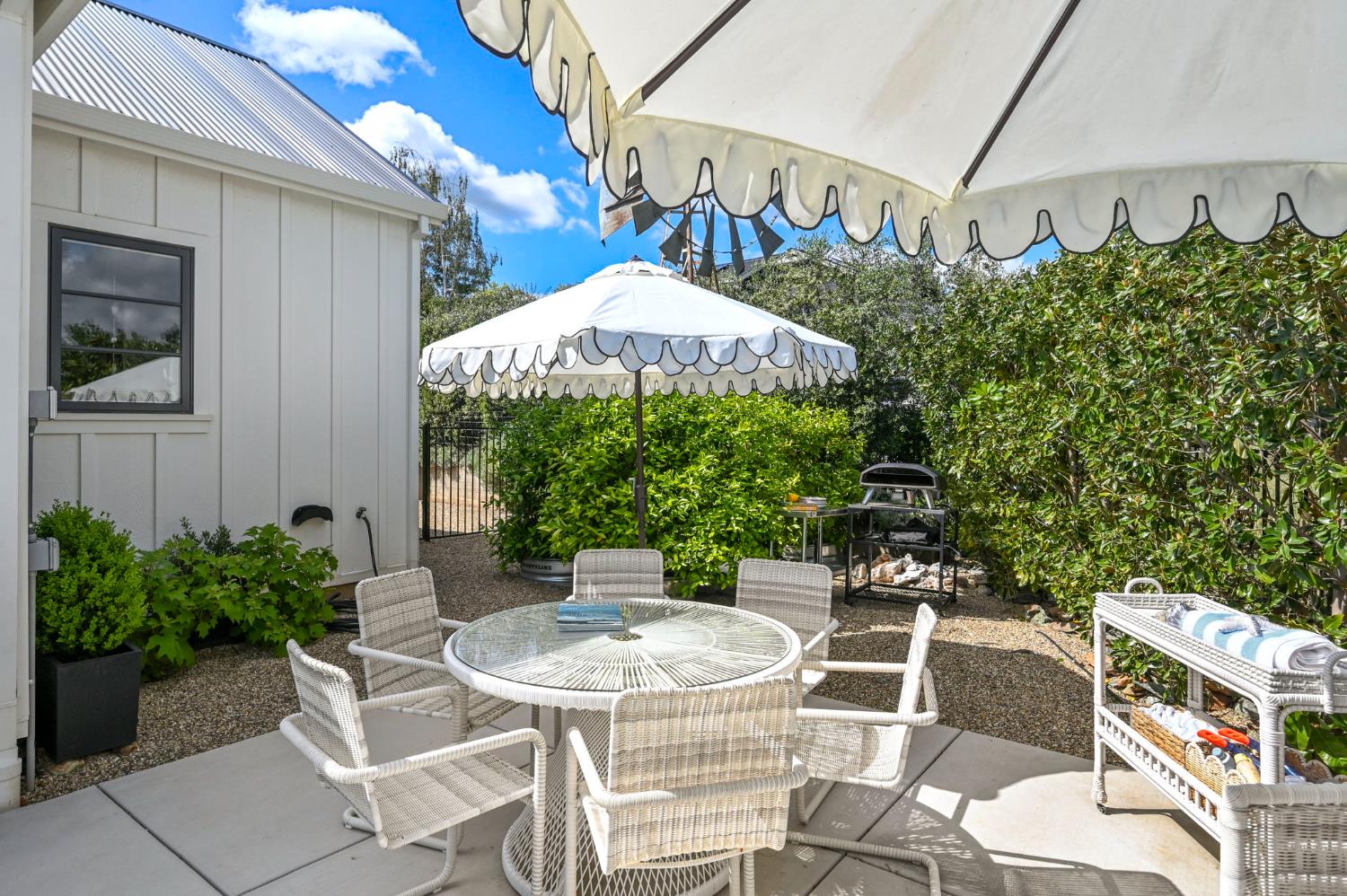 616 Selkirk Ranch