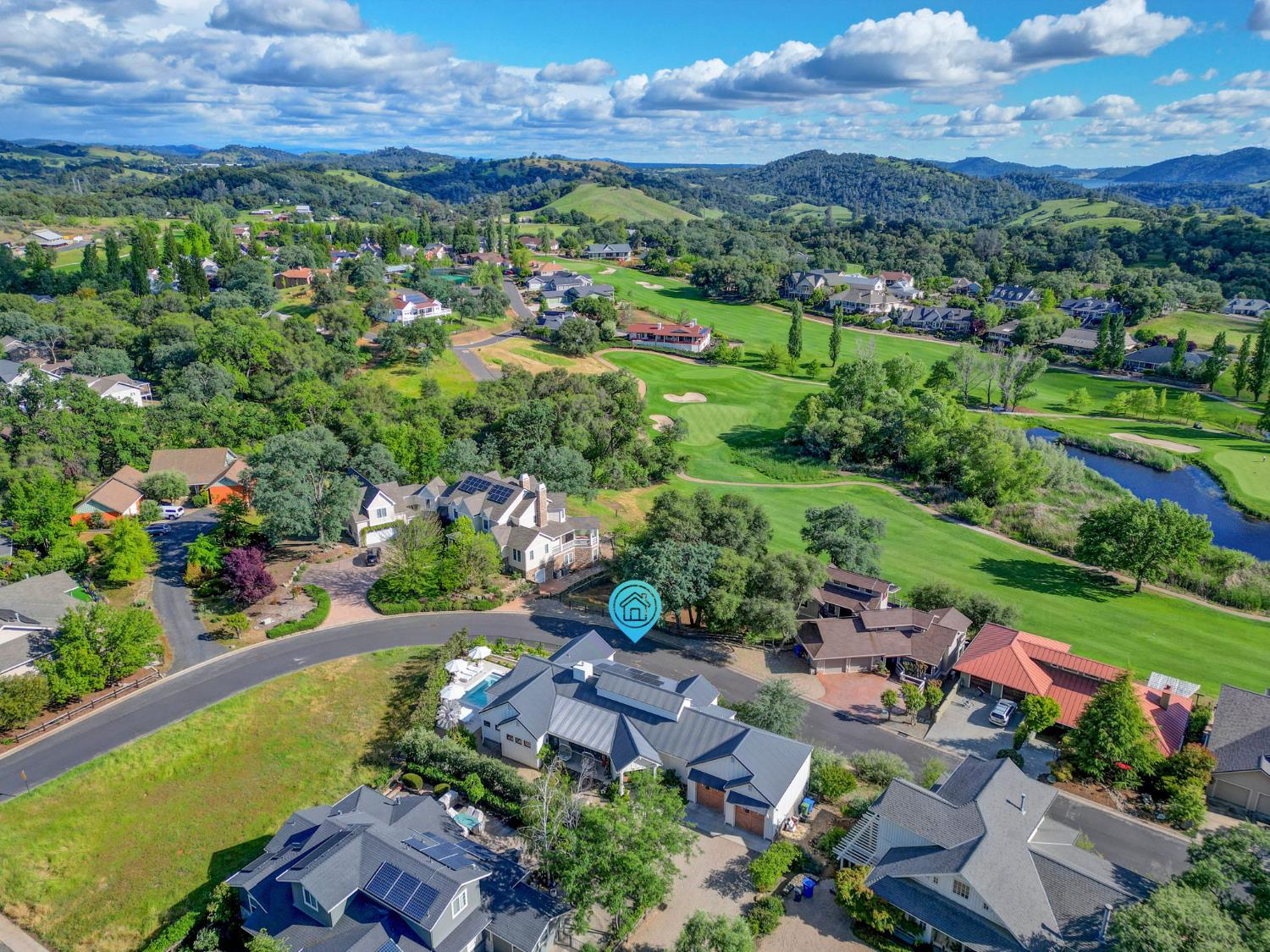 616 Selkirk Ranch