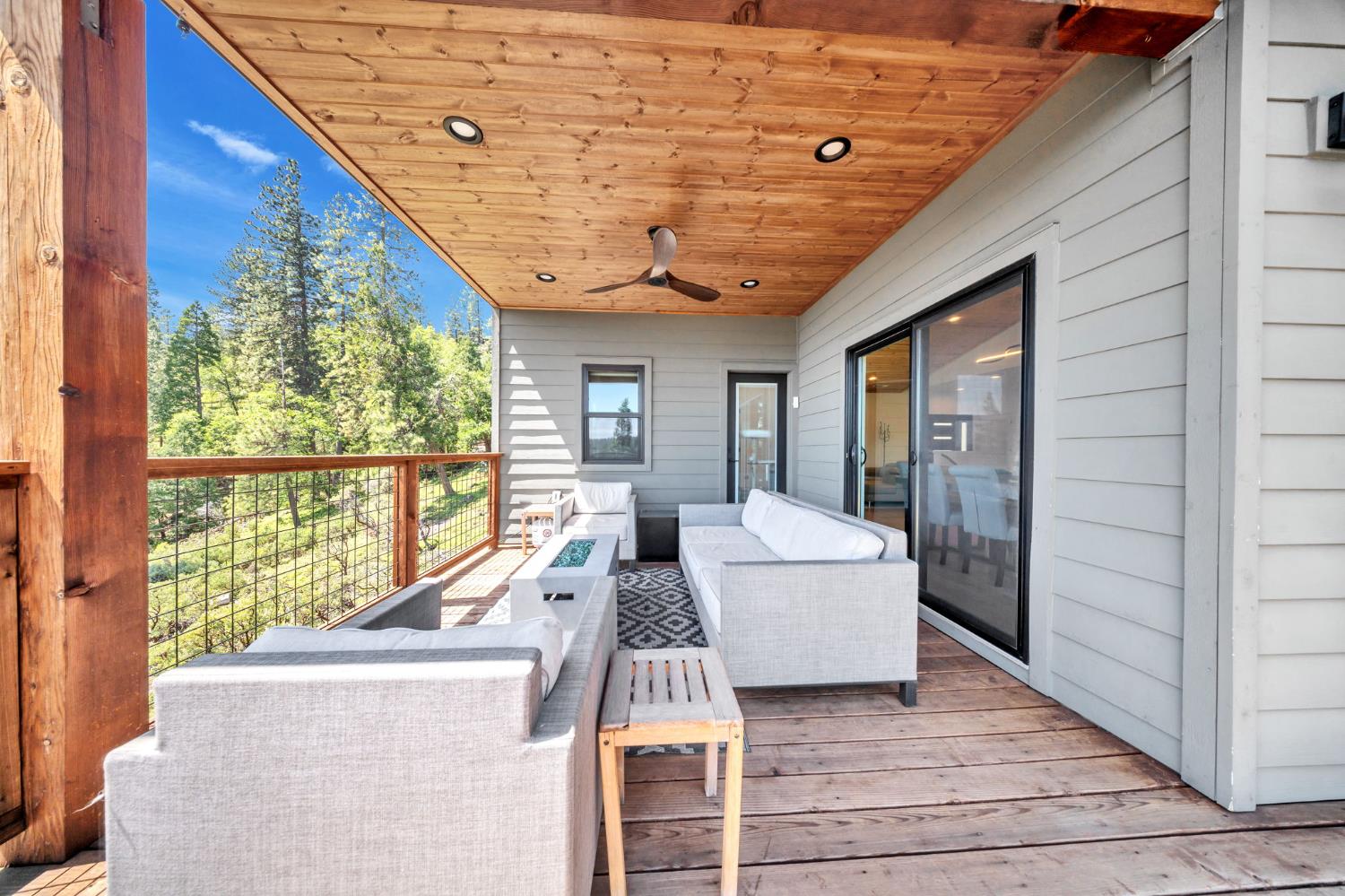 3321 Menominee Court