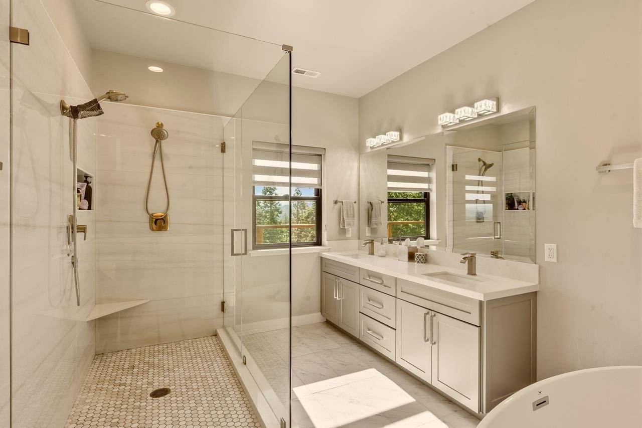3321 Menominee Court