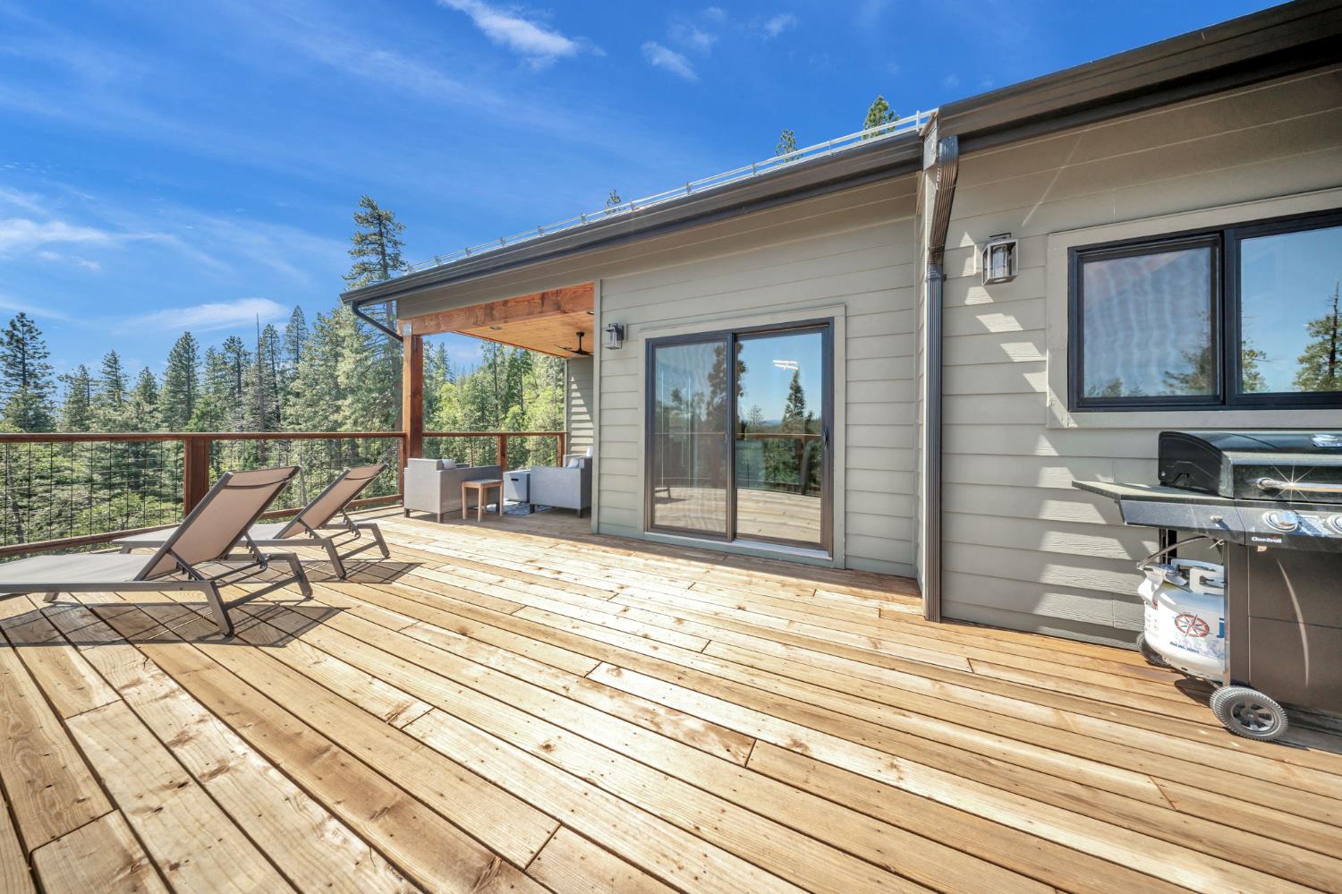 3321 Menominee Court