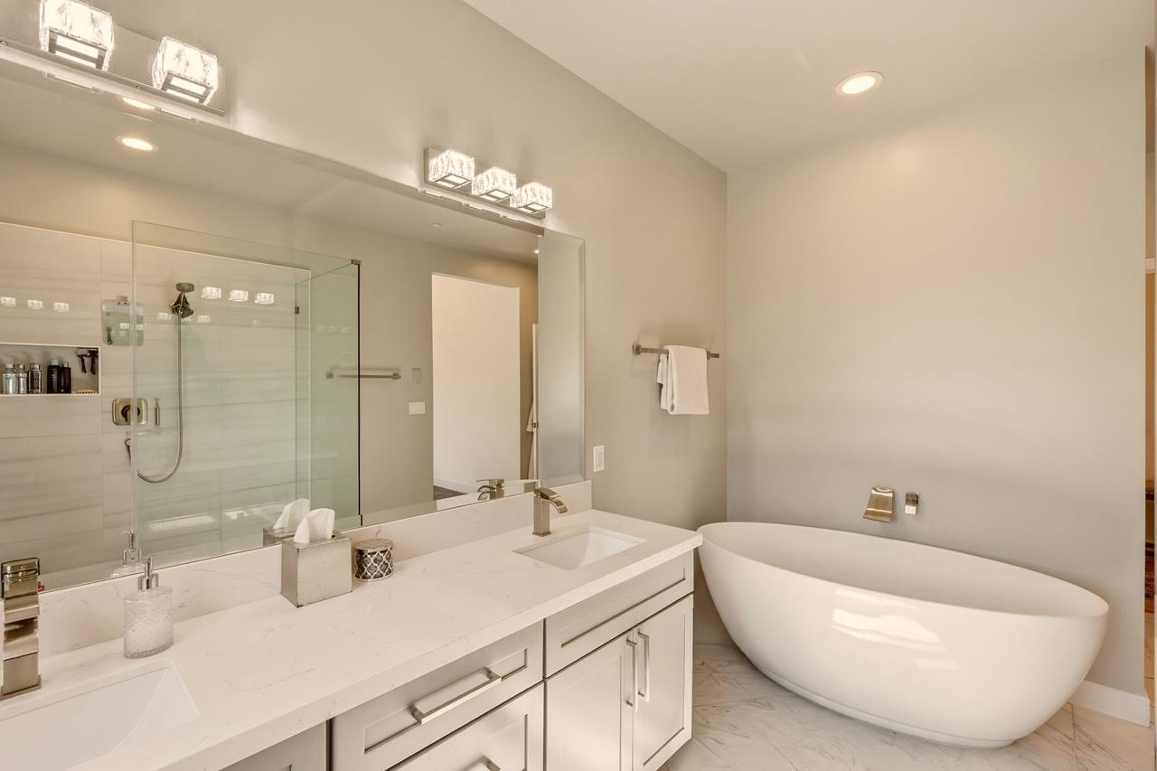 3321 Menominee Court