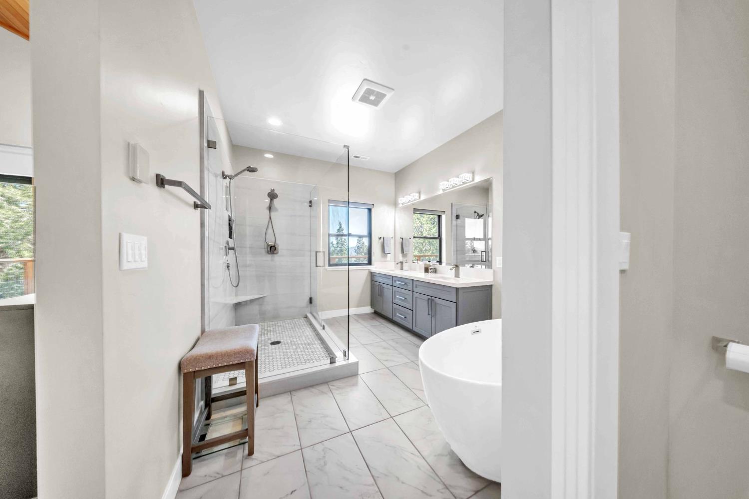 3321 Menominee Court