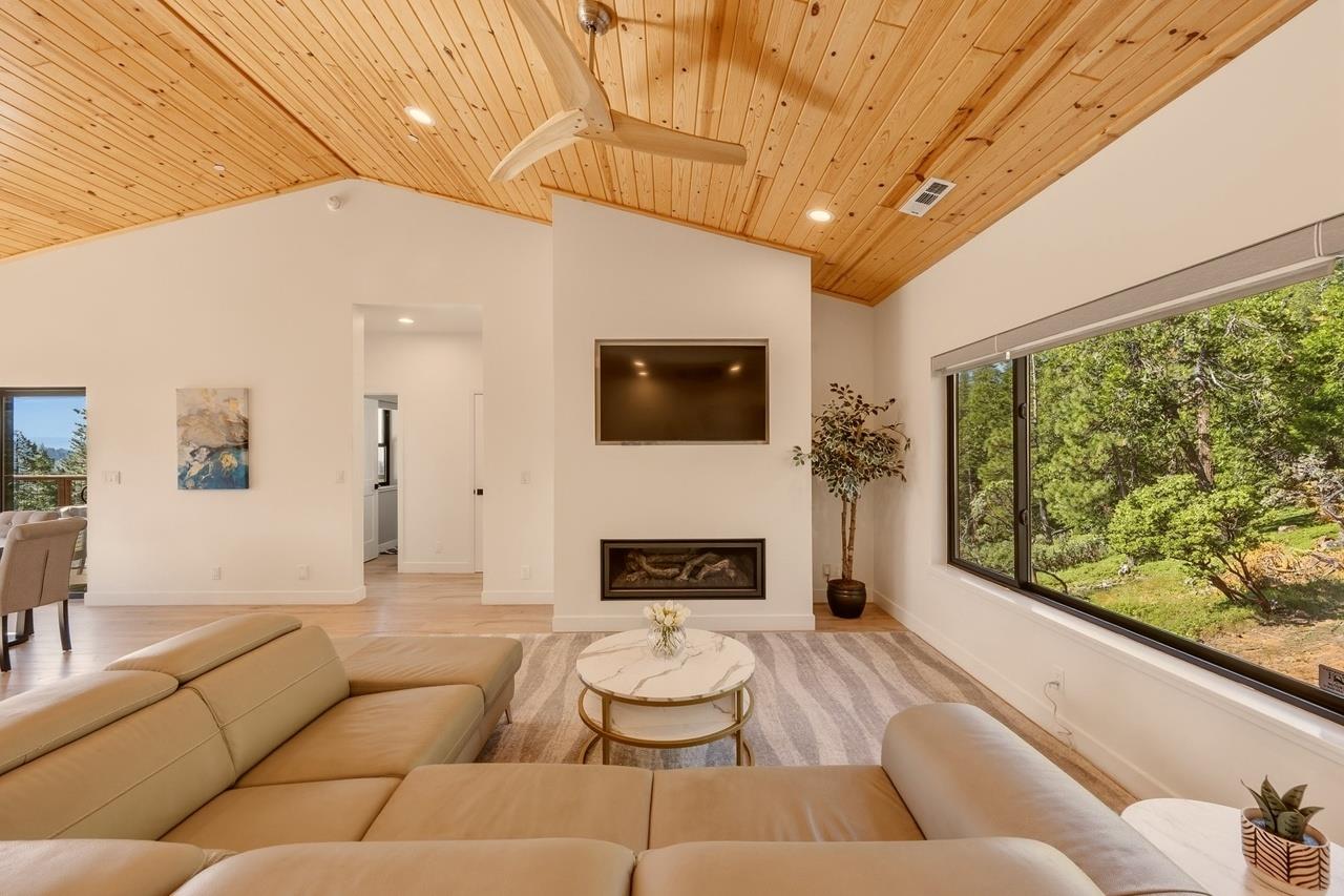 3321 Menominee Court