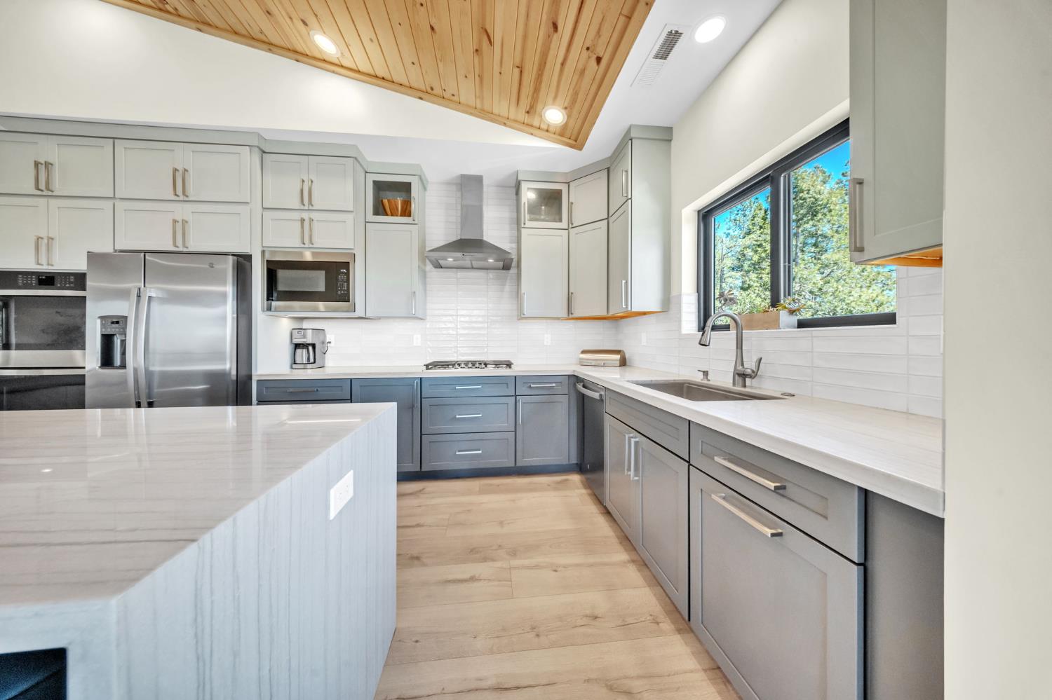 3321 Menominee Court