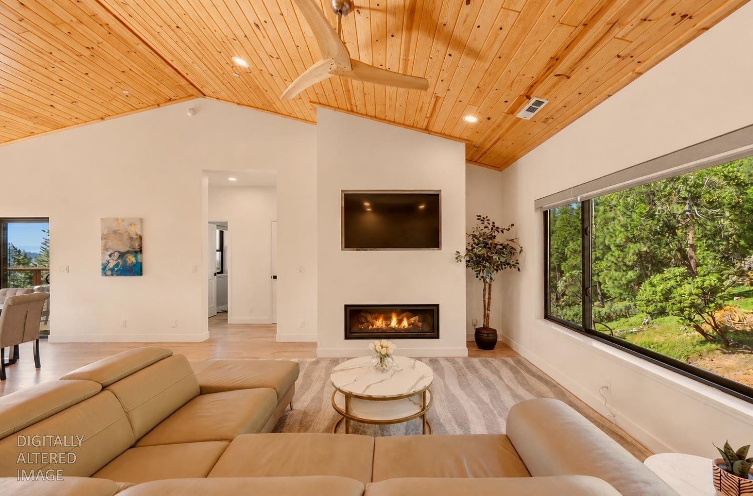 3321 Menominee Court
