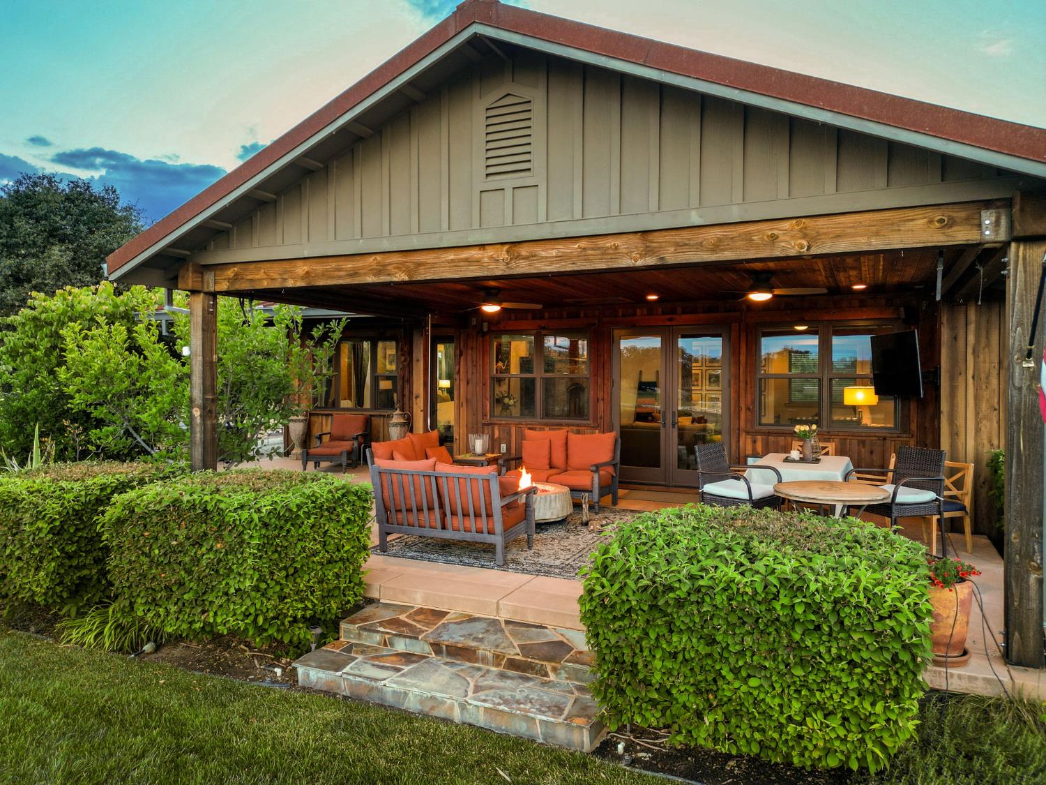1416 Lakeside Drive